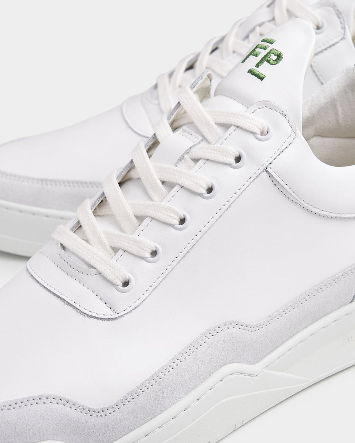 Conventional Low Top Ghost Green