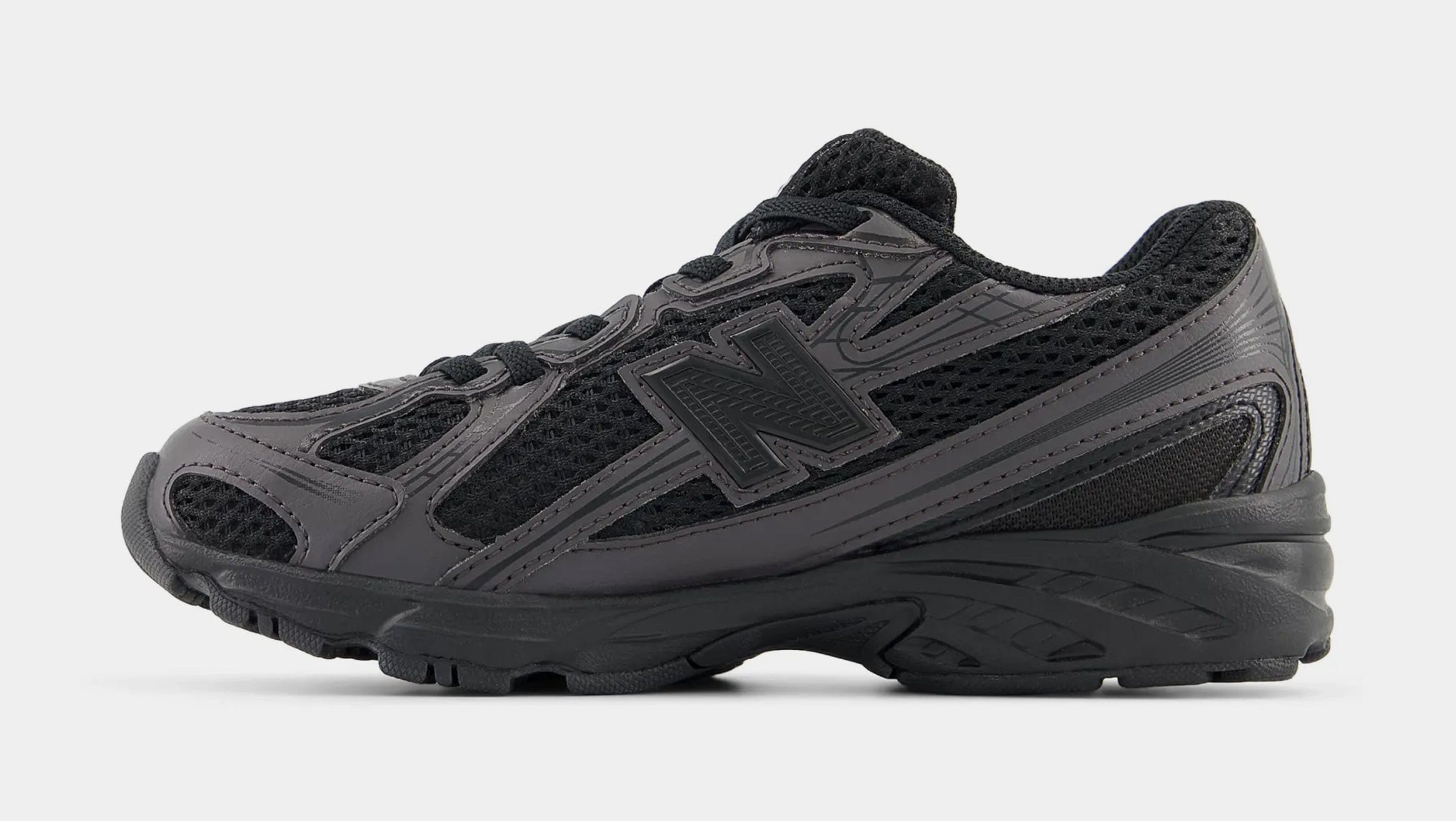Newbalance 740 Bunge Lace Preschool Lifestyle Shoes (Black Cement)