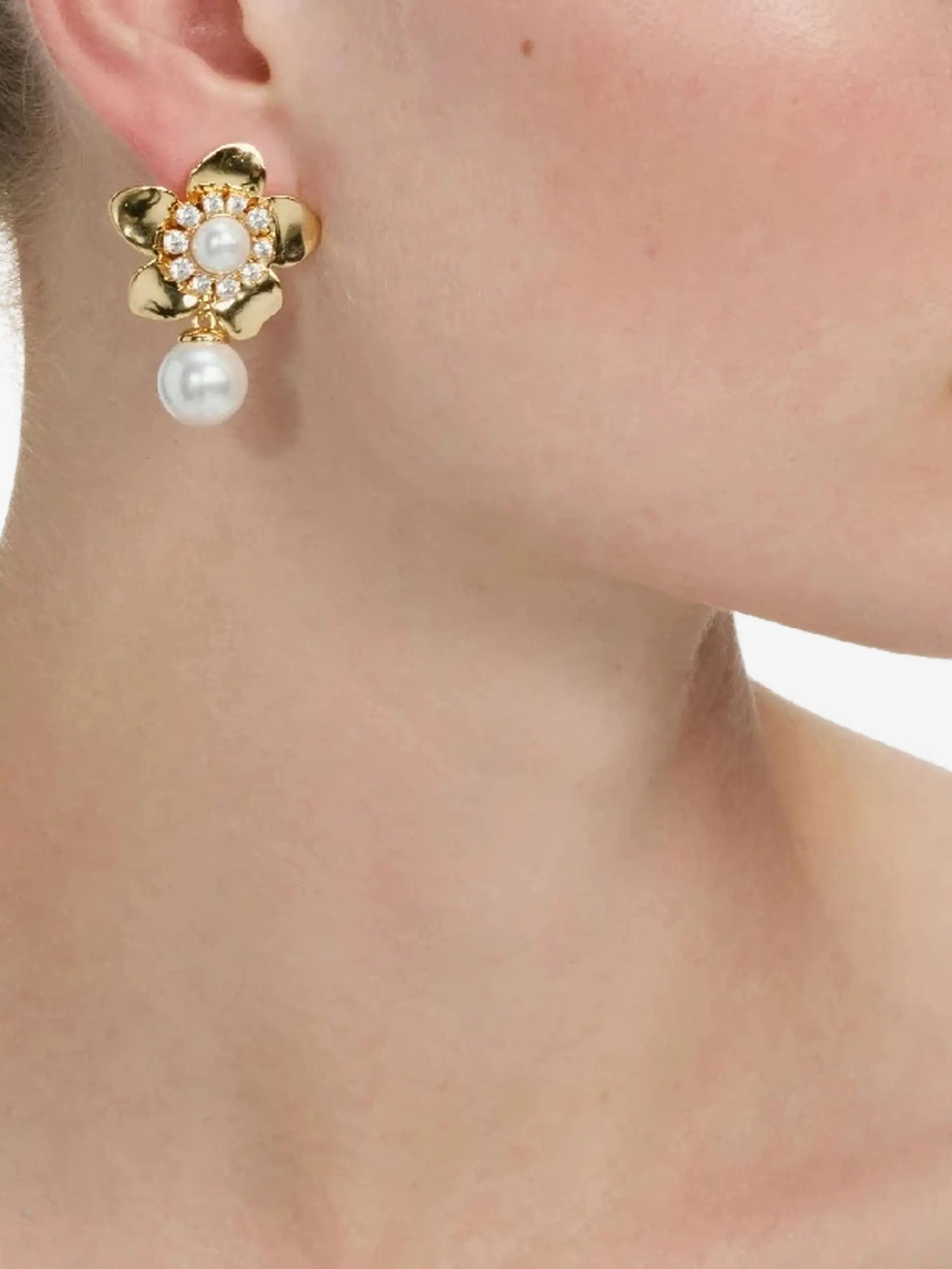 Self-Portrait flower pearl earrings