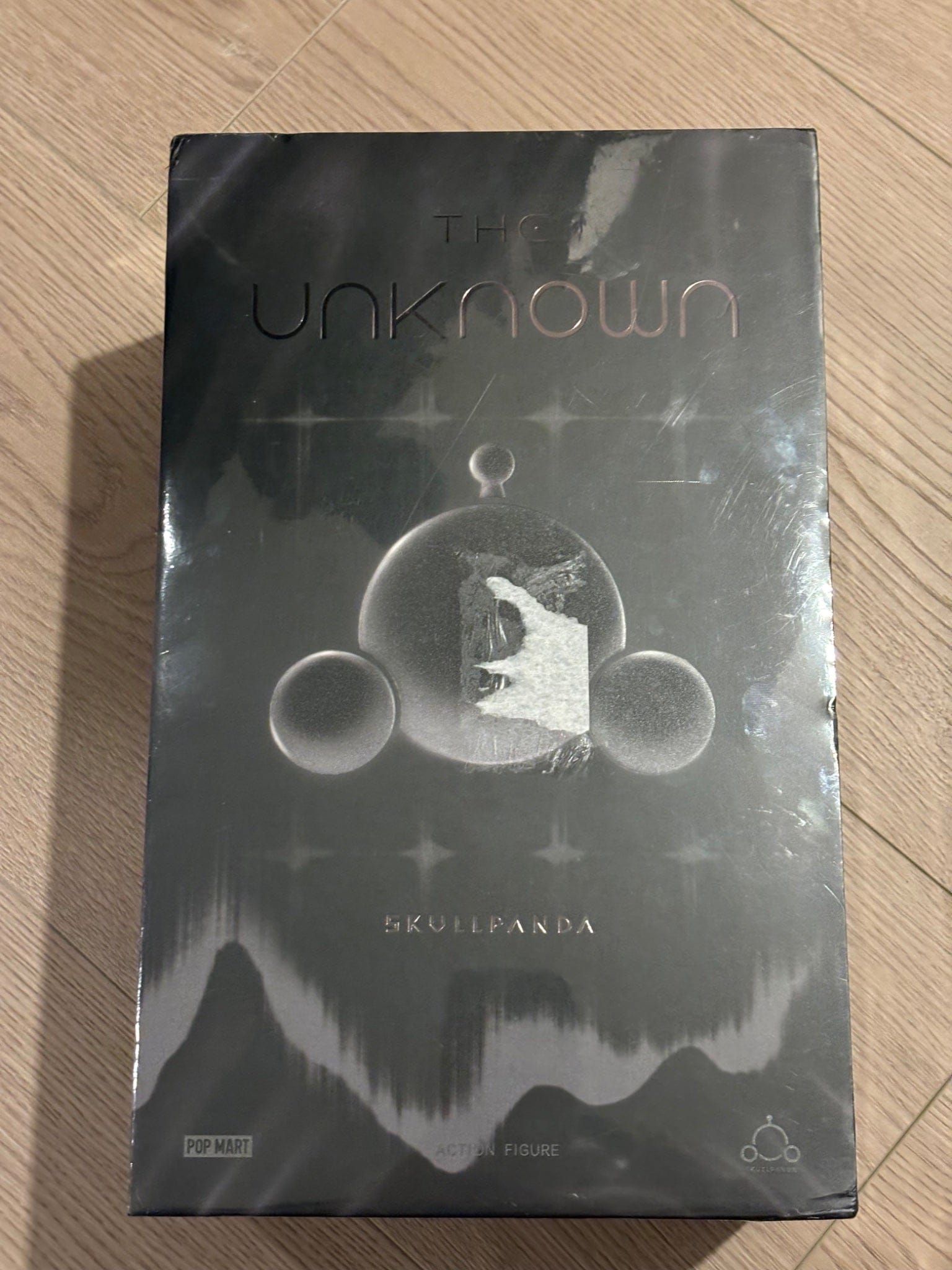 Flora SKULLPANDA The Unknown 1/6 Action Figure by POP MART