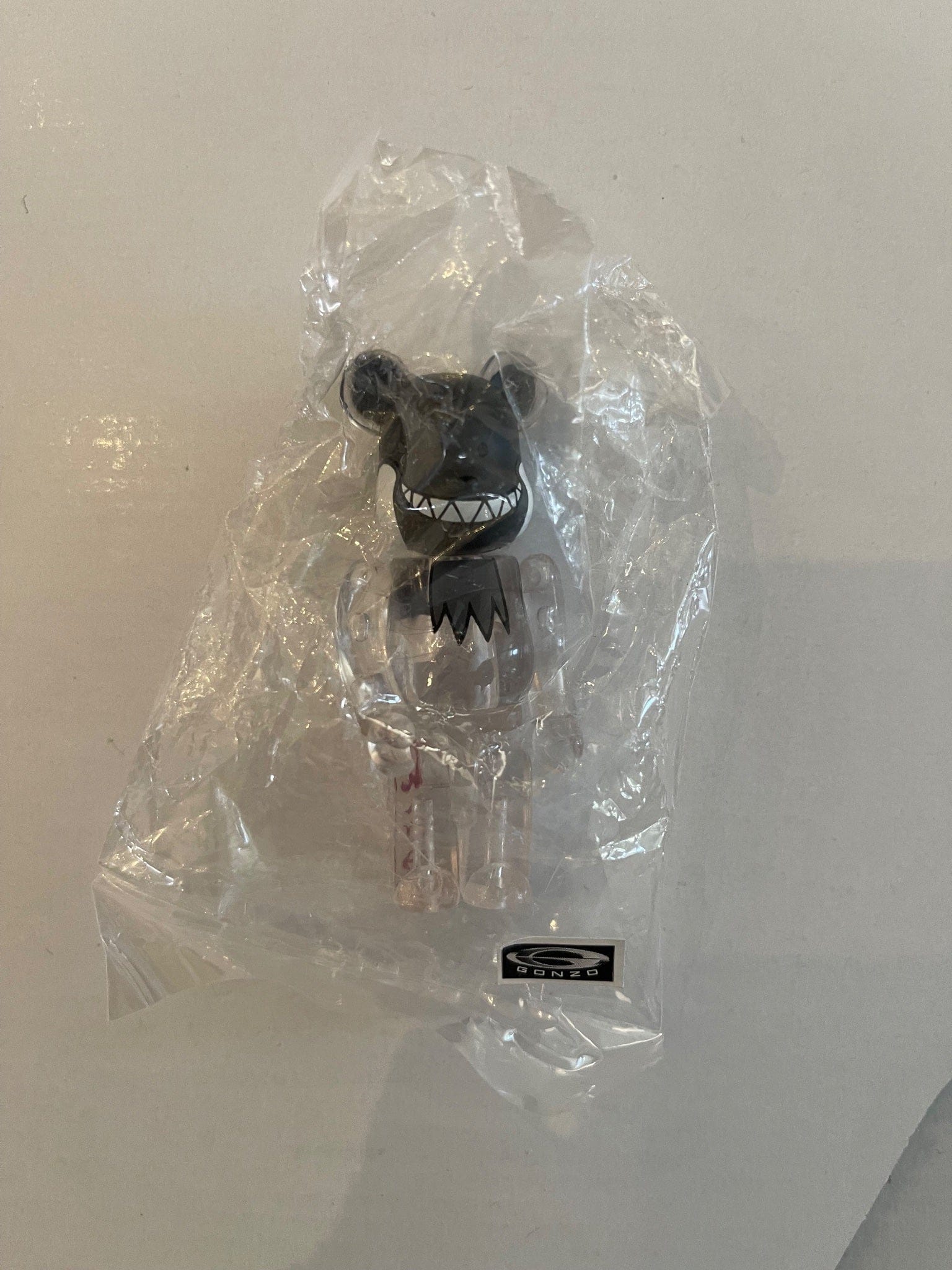 7uckyb33 Gonzo Black SECRET (Horror) - Bearbrick 100% Series 15 by Medicom