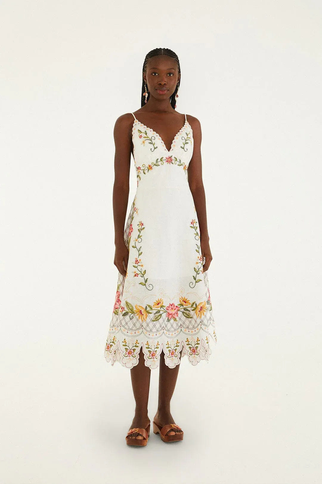 FARM RIO Flower Embroidery Floral Linen Sleeveless Midi Dress in White