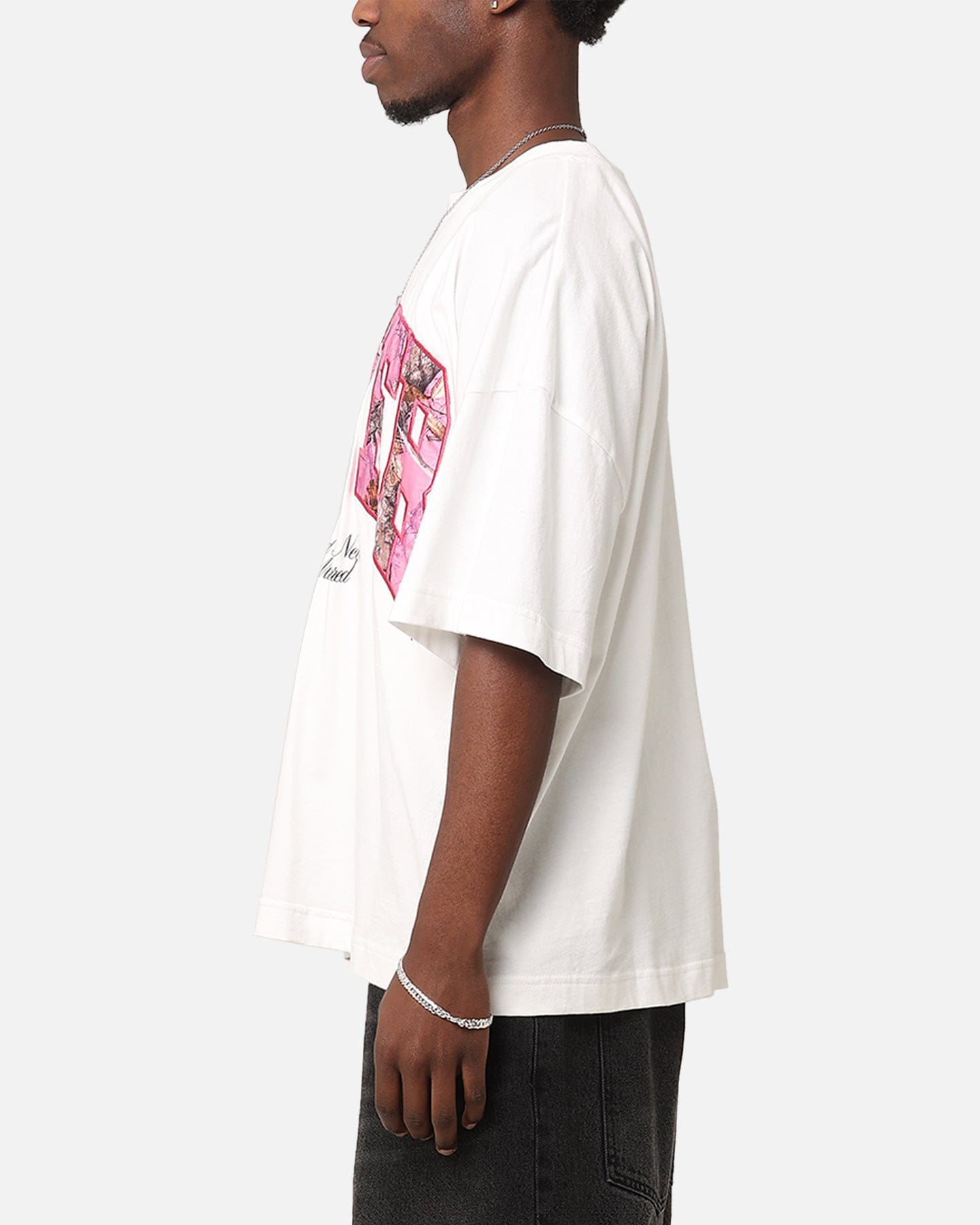 Loiter Hunter T - Shirt Off White