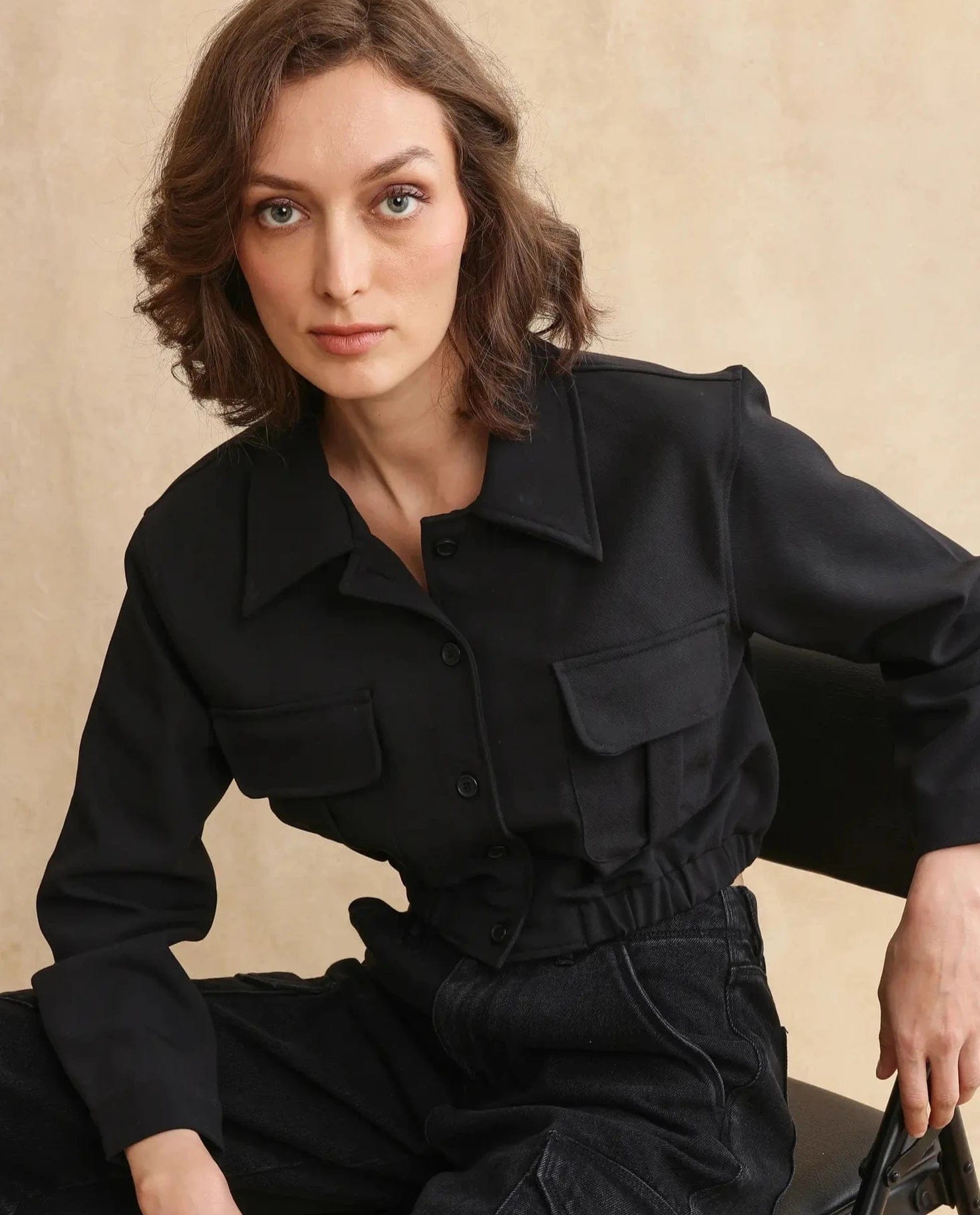 Rareism Women's Hobart Black Drop Collar Plain Cuffed Sleeve Crop Regular Fit Jacket