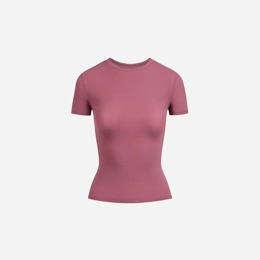FITS EVERYBODY SKIMS Fits Everybody T-Shirt Beet
