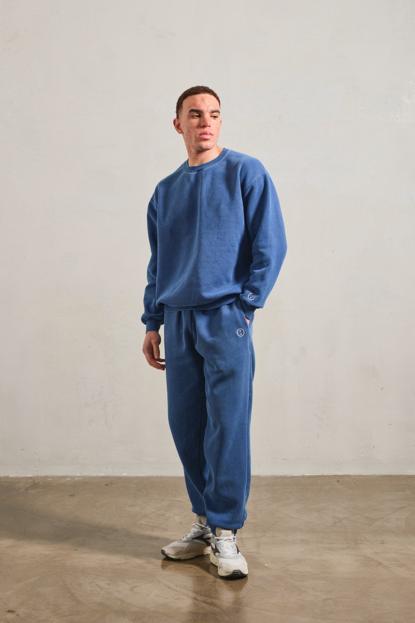 Essentials Vintage Washed Sweater & Jogger Set - Navy