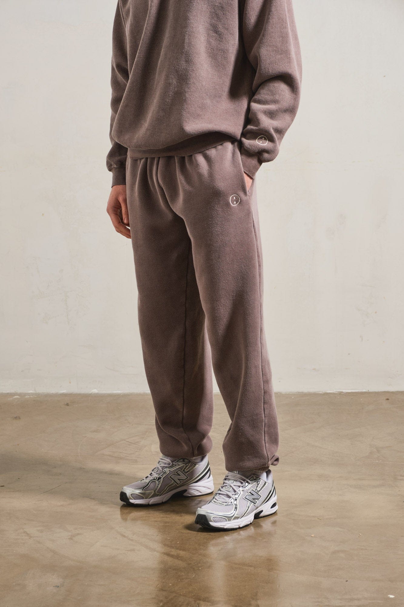 Essentials Vintage Washed Sweater & Jogger Set - Cocoa
