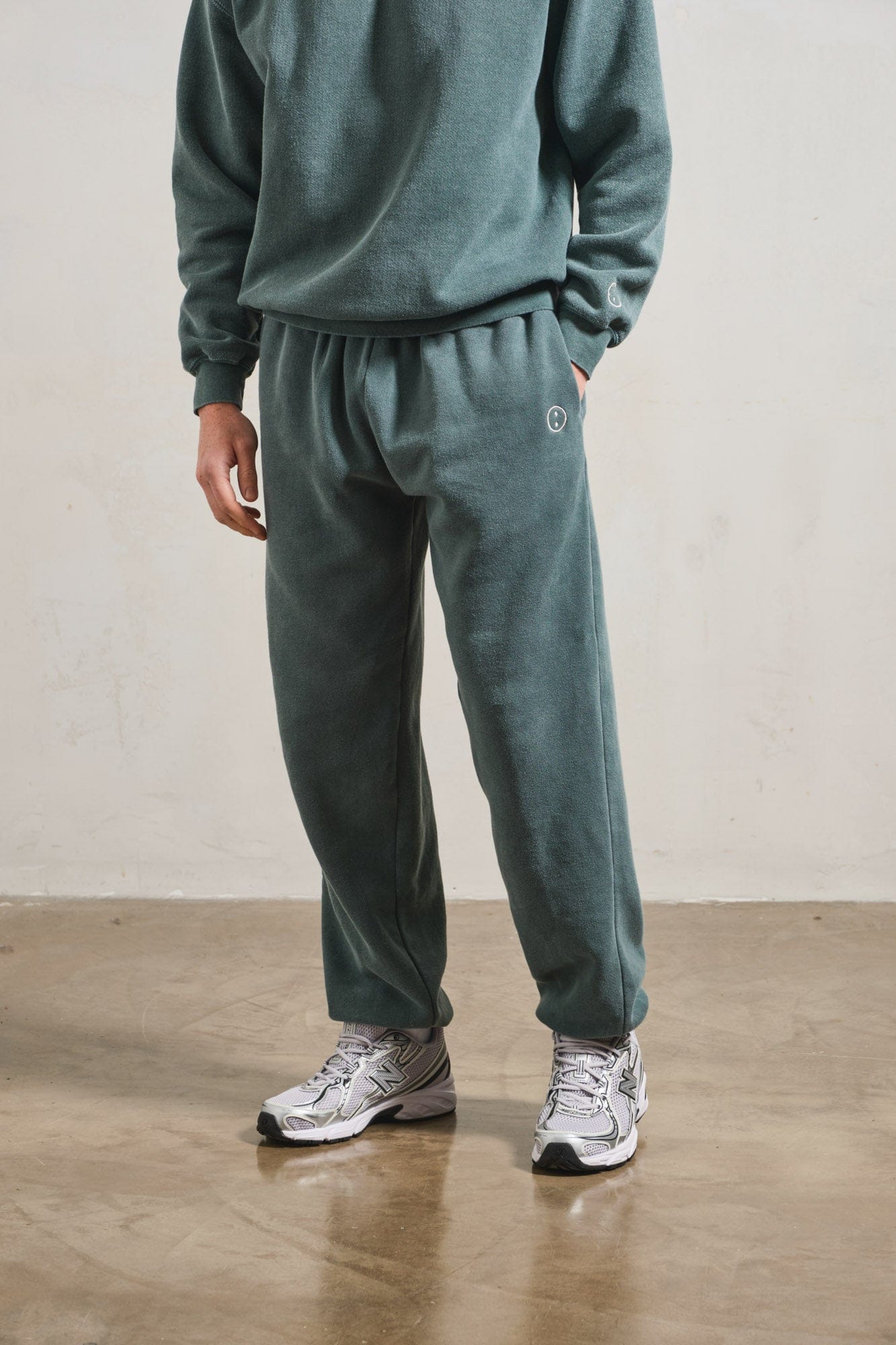 Essentials Vintage Washed Sweater & Jogger Set - Forest