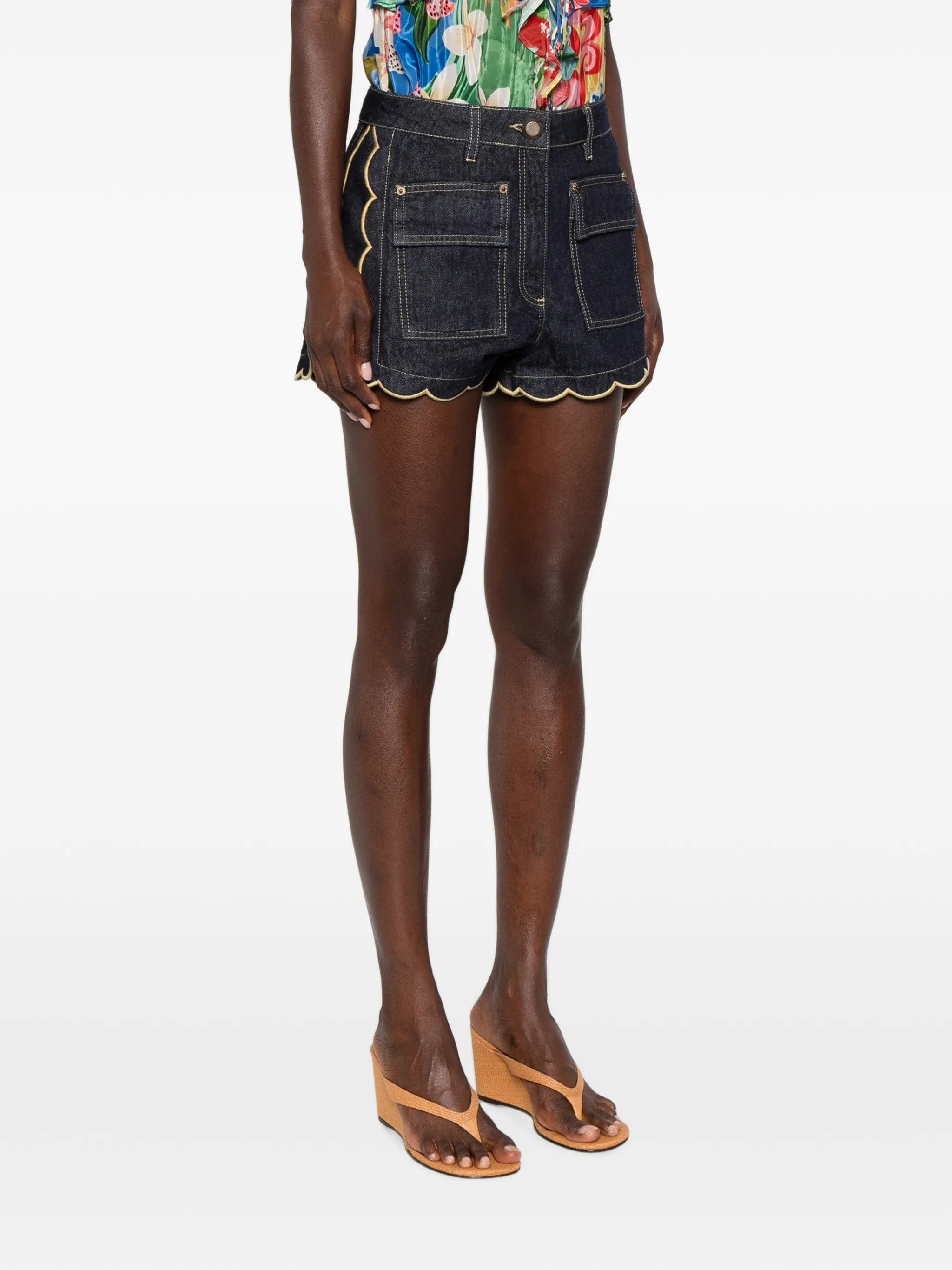 FARM Rio scalloped - edge pleated shorts