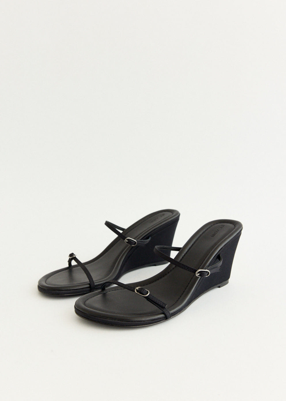 St Agni Petit Belt Detail Wedge