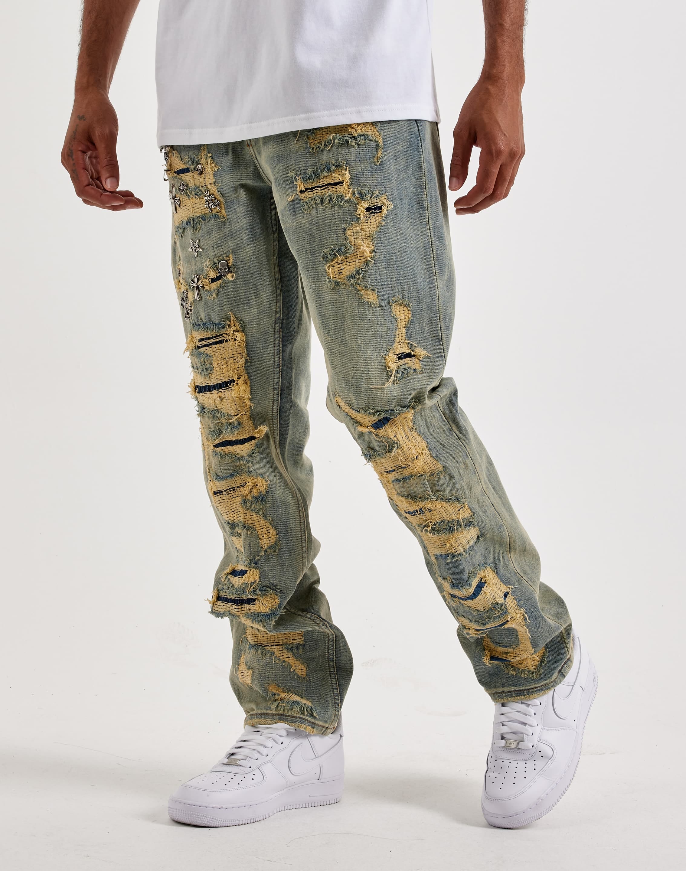 United COTES Smugglers Moon Slim Distressed Denim