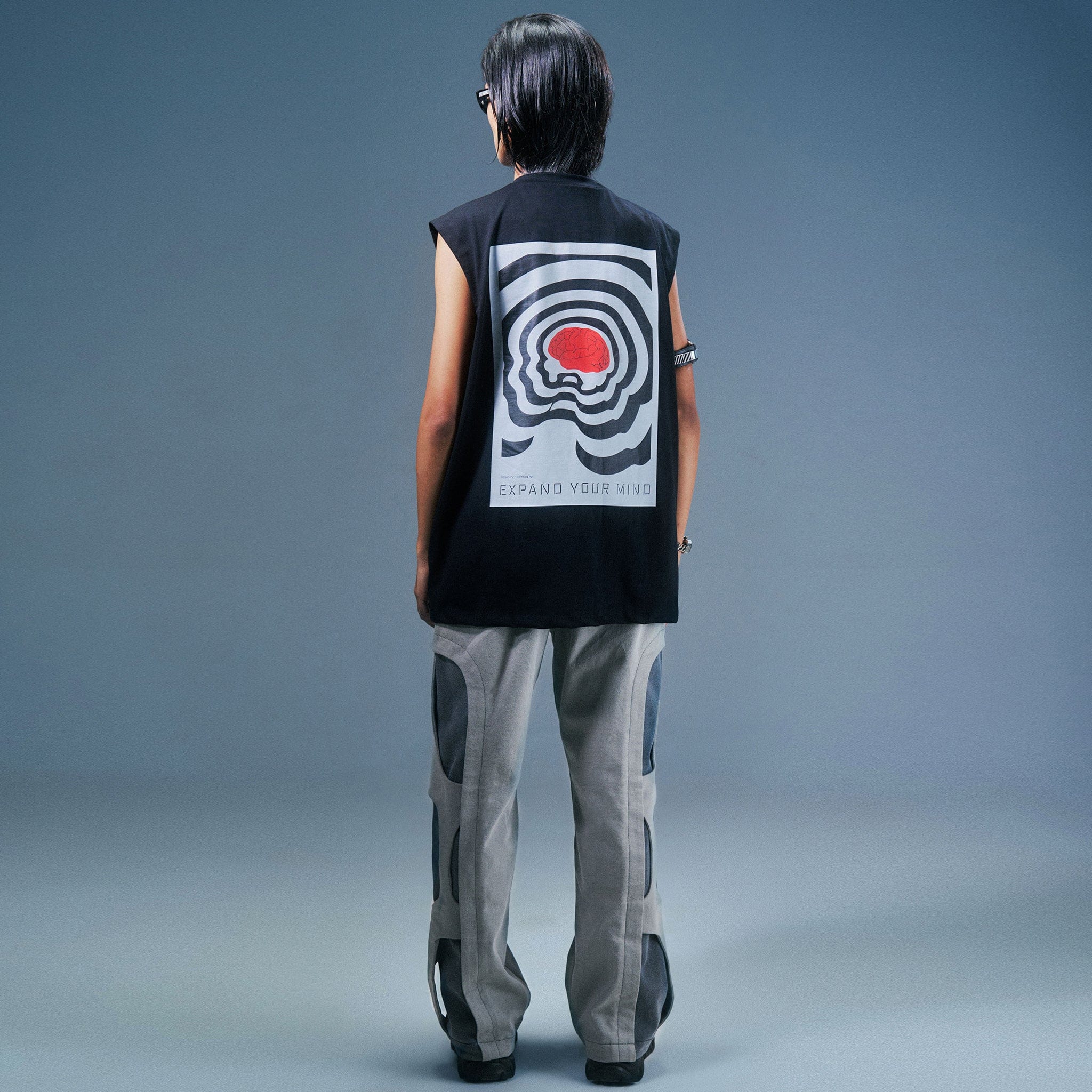 Biskit EXPAND YOUR MIND SLEEVELESS T-Shirt