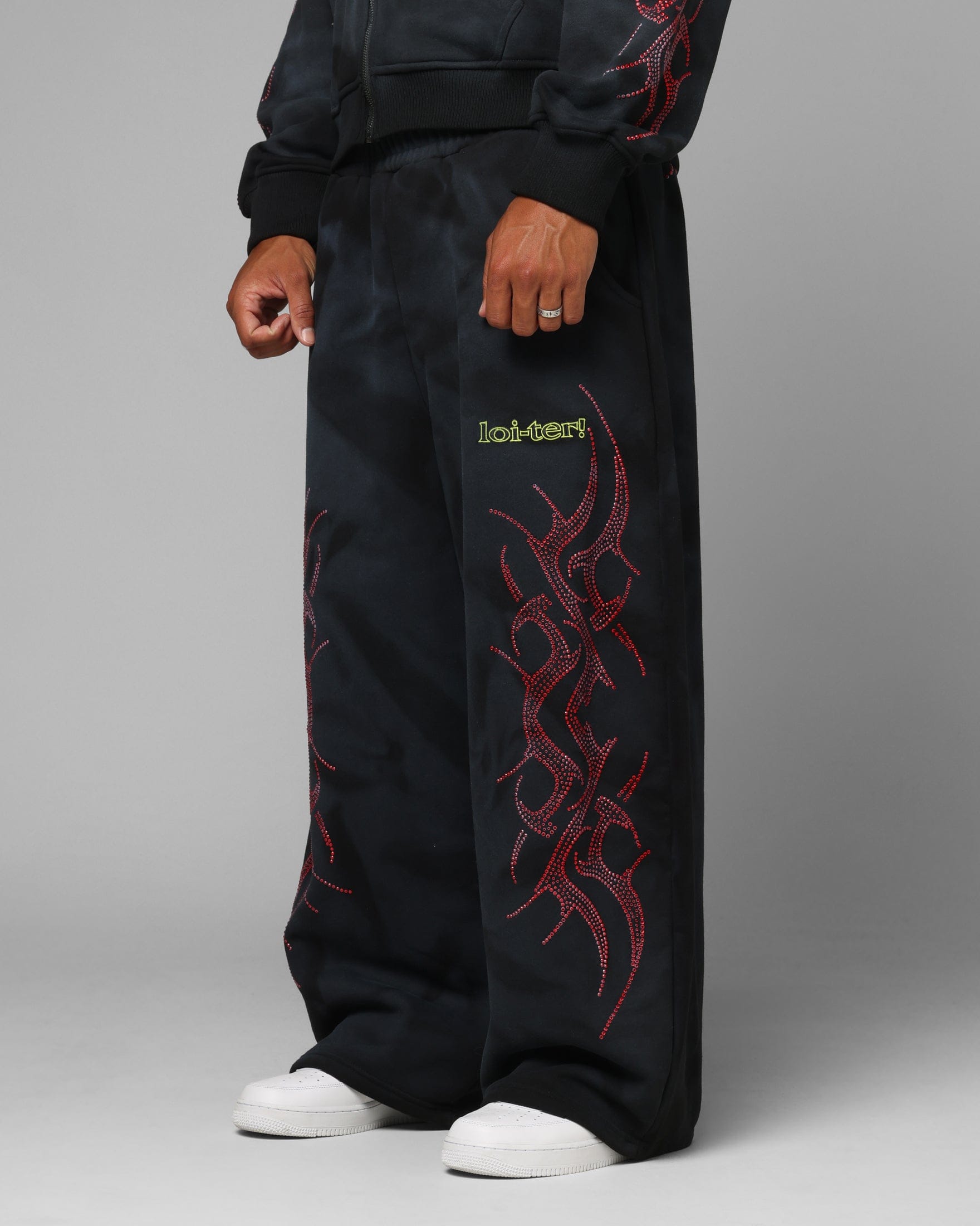Loiter x Yu - Gi - Oh! Slifer Sky Dragon Sweatpants Black Wash