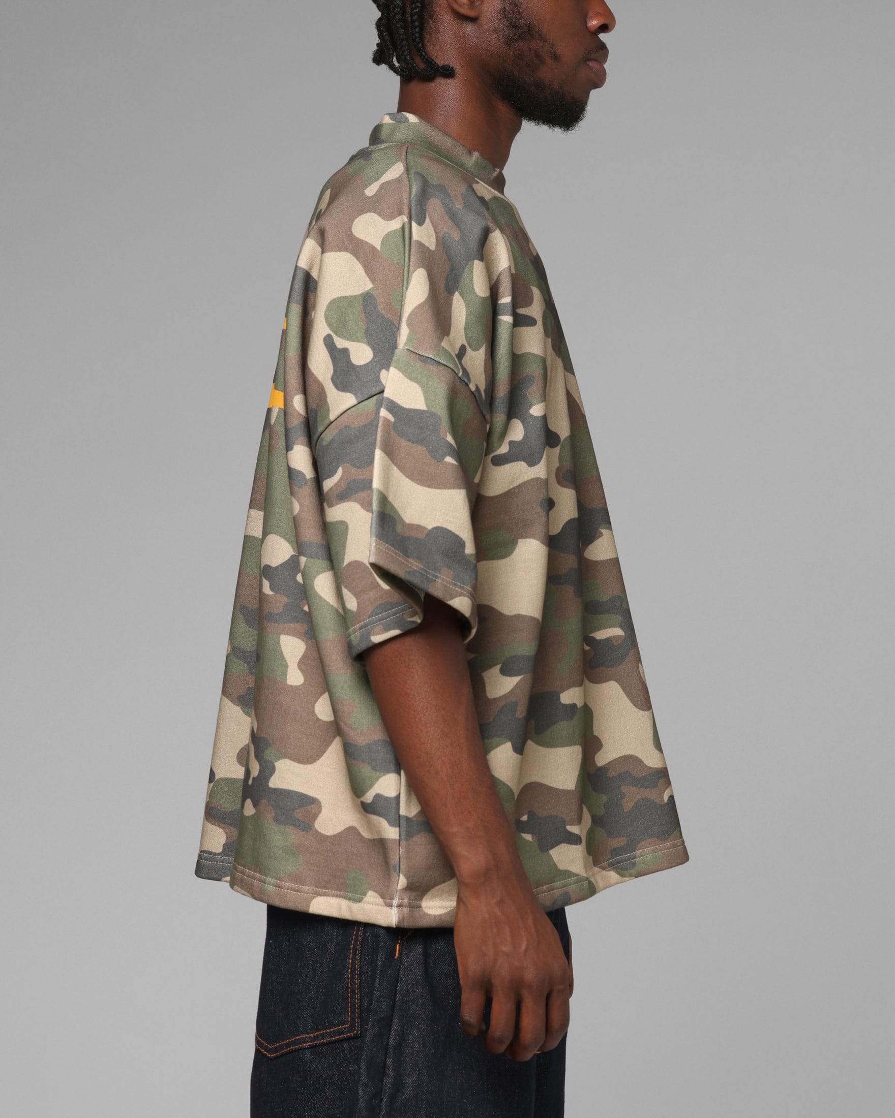 Loiter Ultra Hybrid Premium T - Shirt Camo
