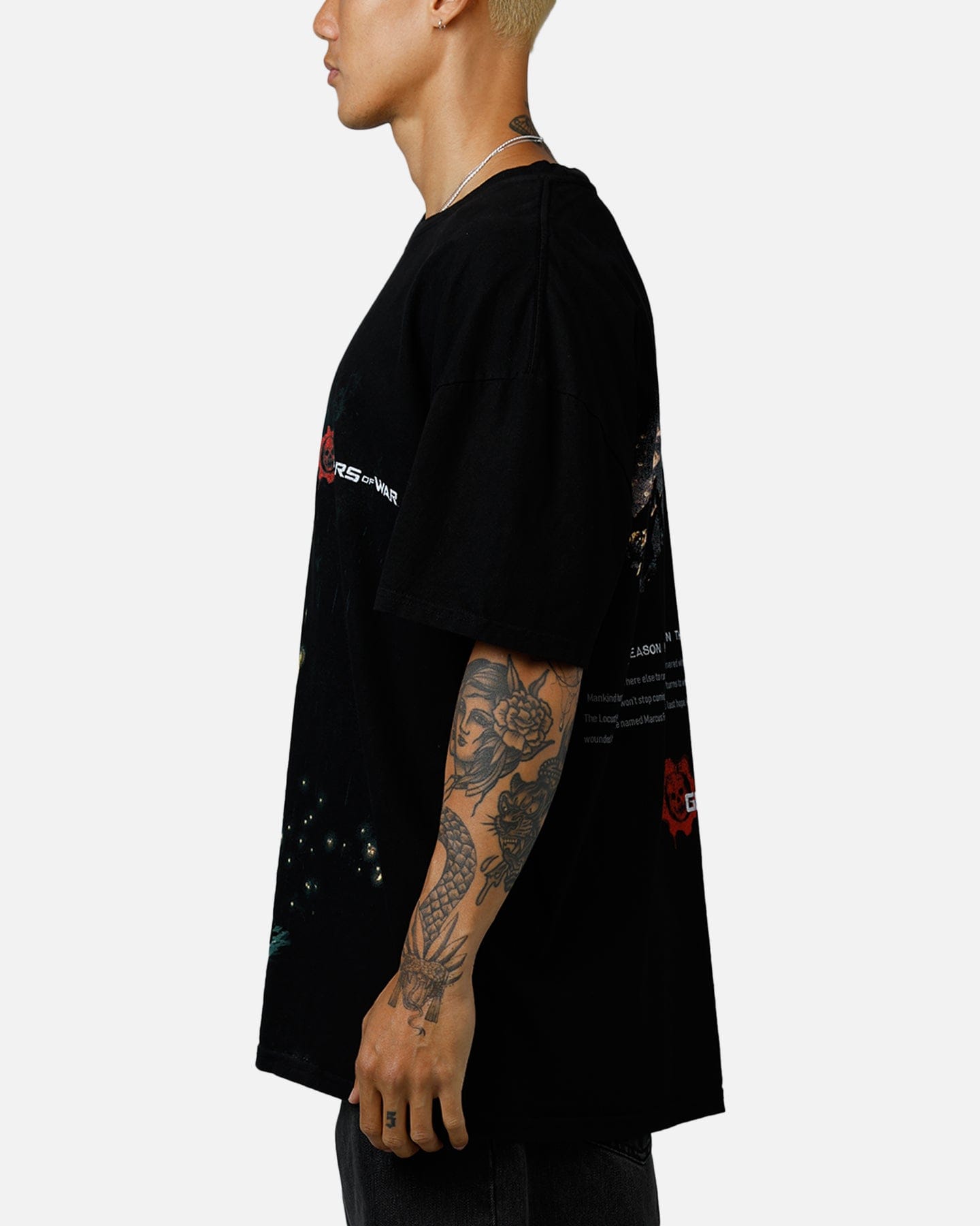 73studio x Gears Of War '06 Mad World T - Shirt Black