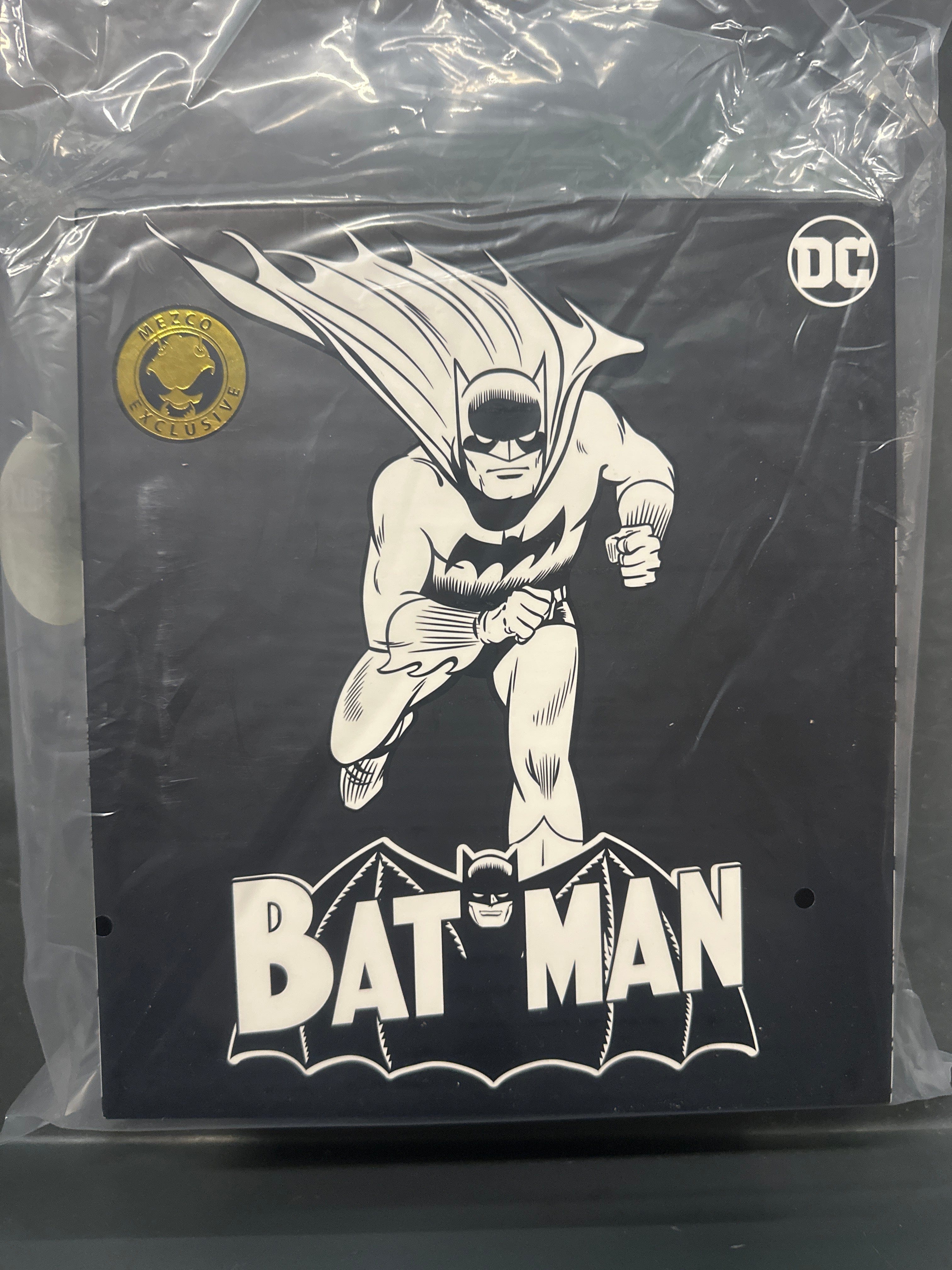 Mezco **Open Box**Mezco One 12 (Jim Lee Signed) Batman Golden Age Caped Crusader Edition Exclusive Action Figure
