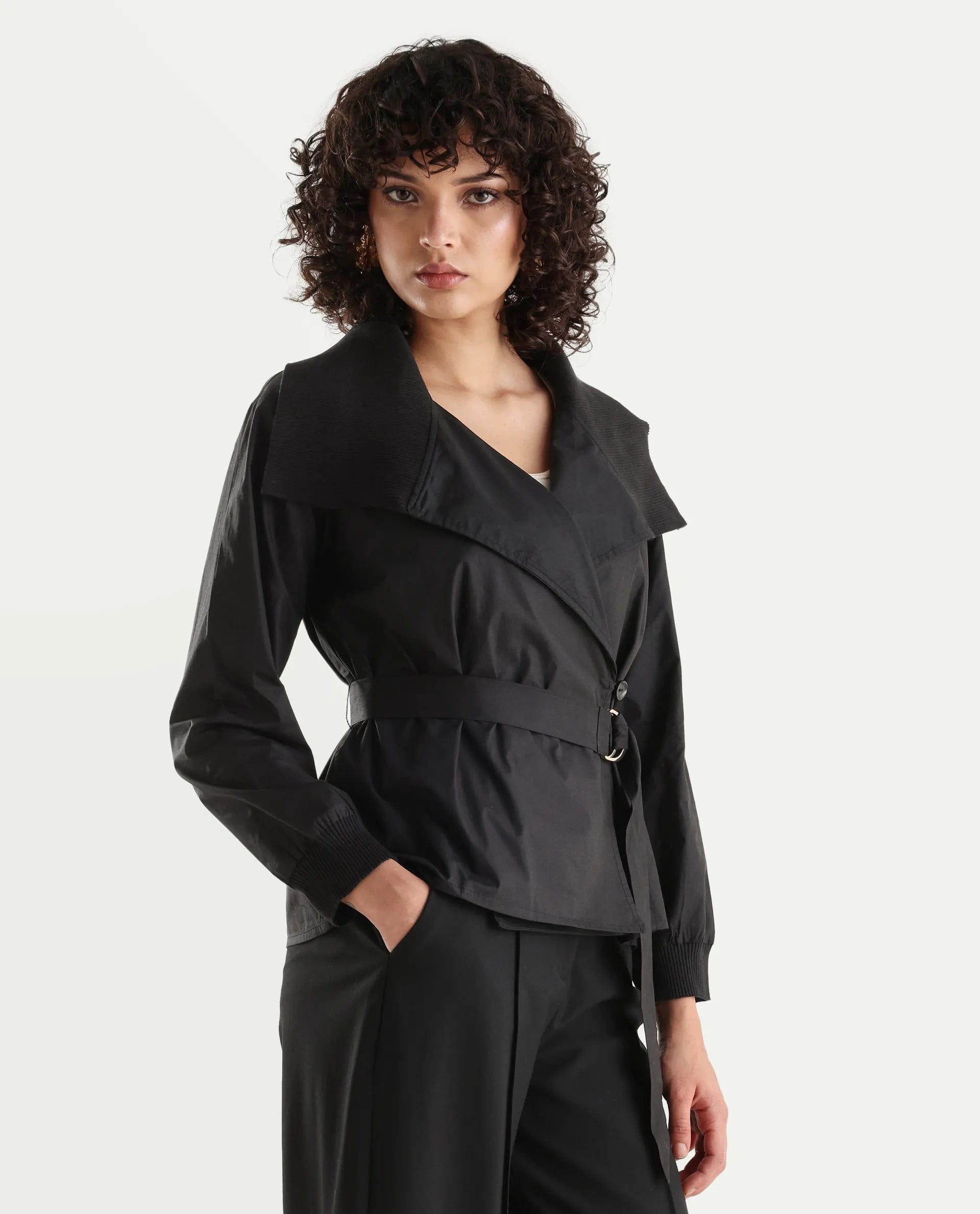 Rareism Women's Tokat Black Cotton Ribbed Collar Plain Ribbed Sleeve Boxy Fit Jacket