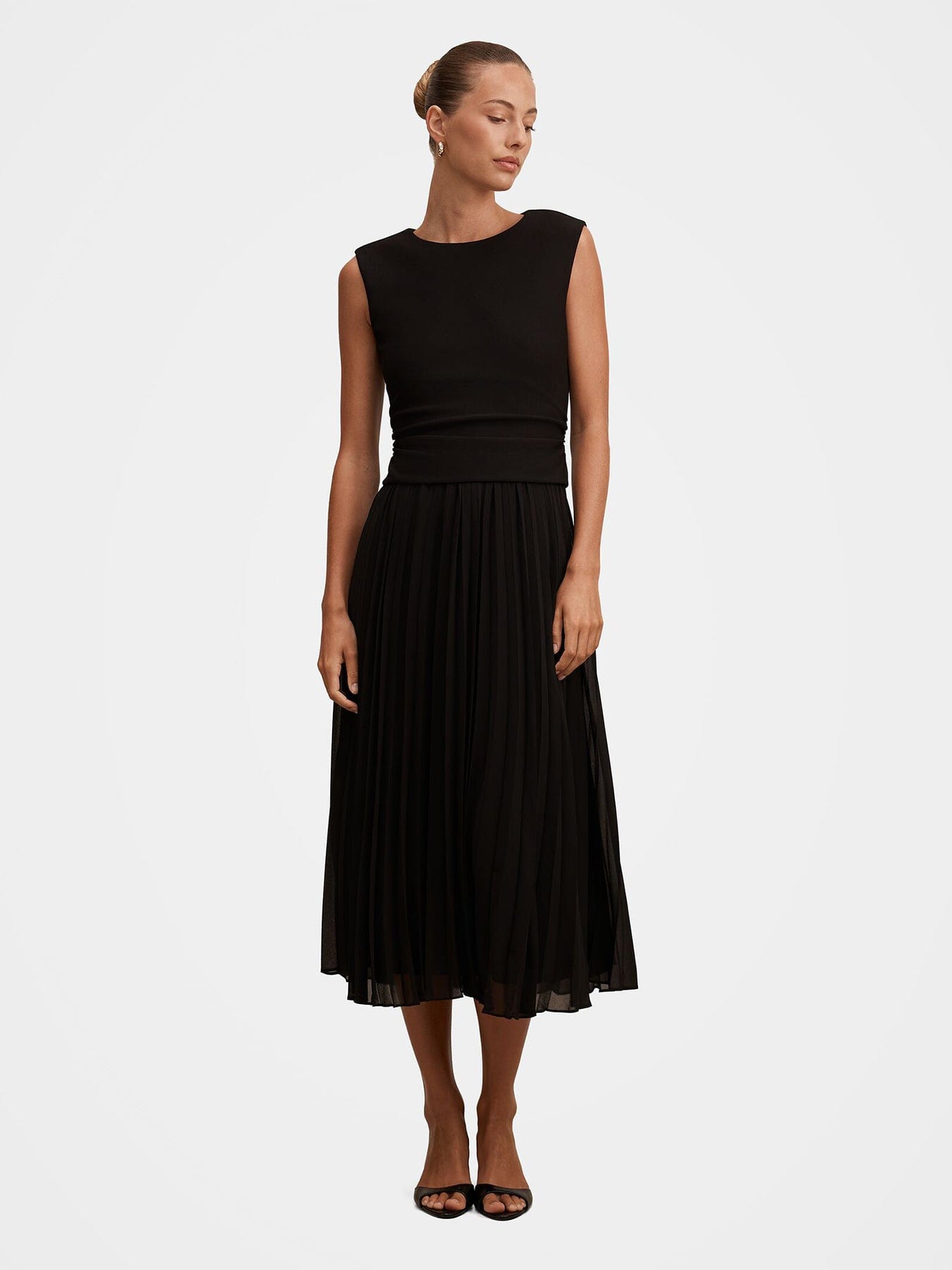 Forever New Emilia 2 - in - 1 Pleated Midi Dress Black