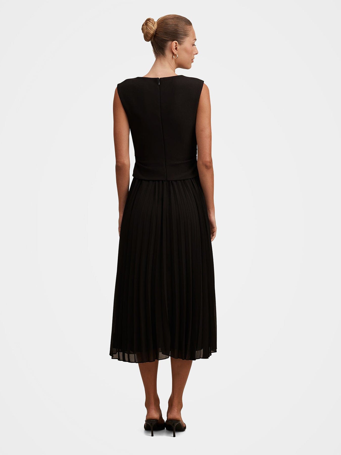 Forever New Emilia 2 - in - 1 Pleated Midi Dress Black