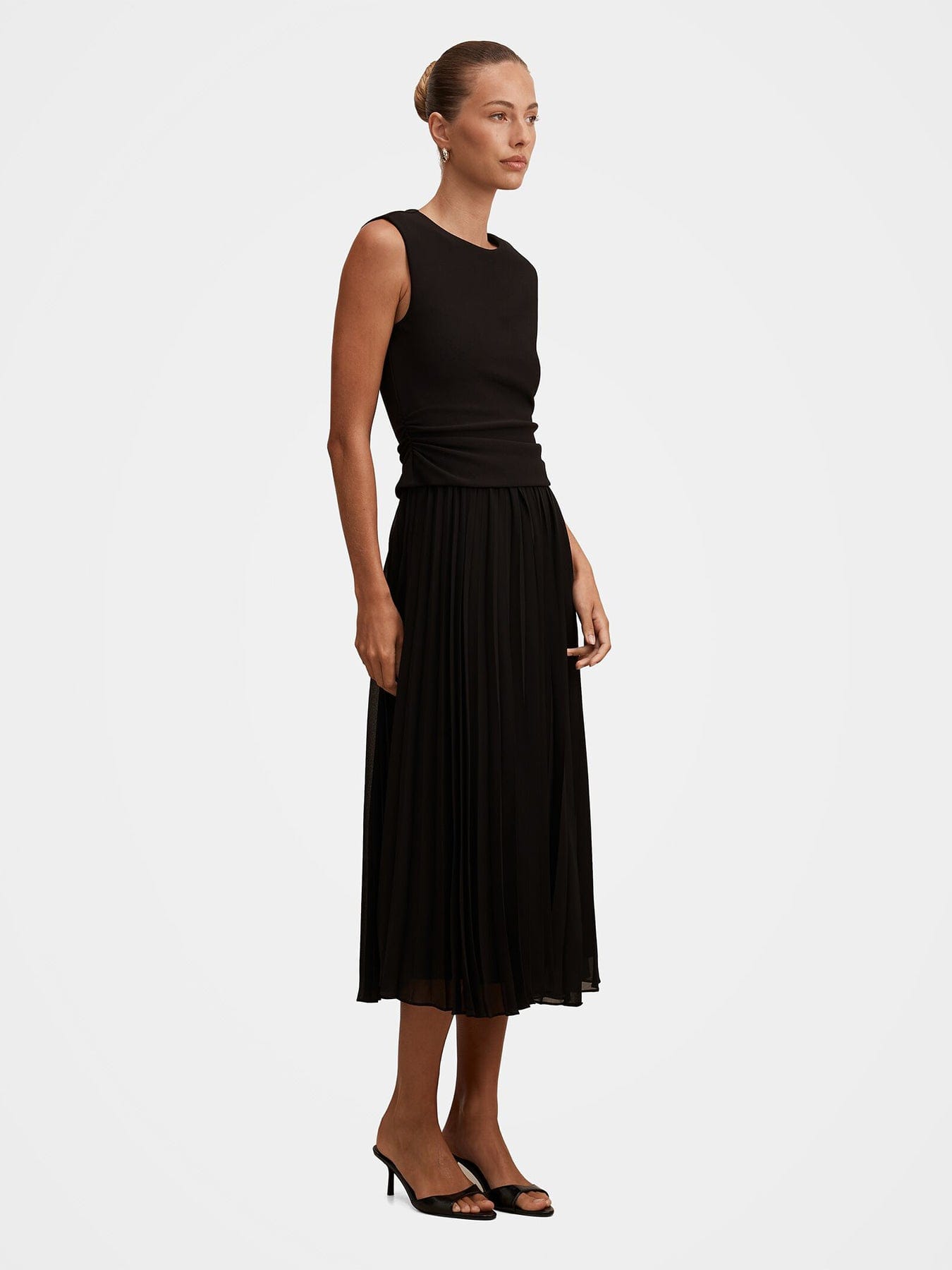 Forever New Emilia 2 - in - 1 Pleated Midi Dress Black