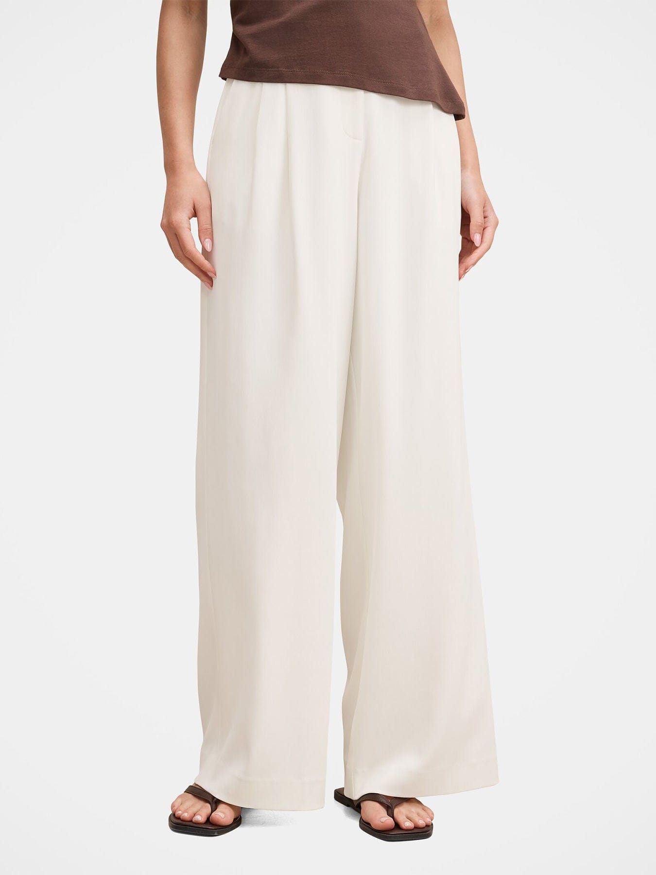 Forever New Annabelle Pleated Wide Leg Trousers White