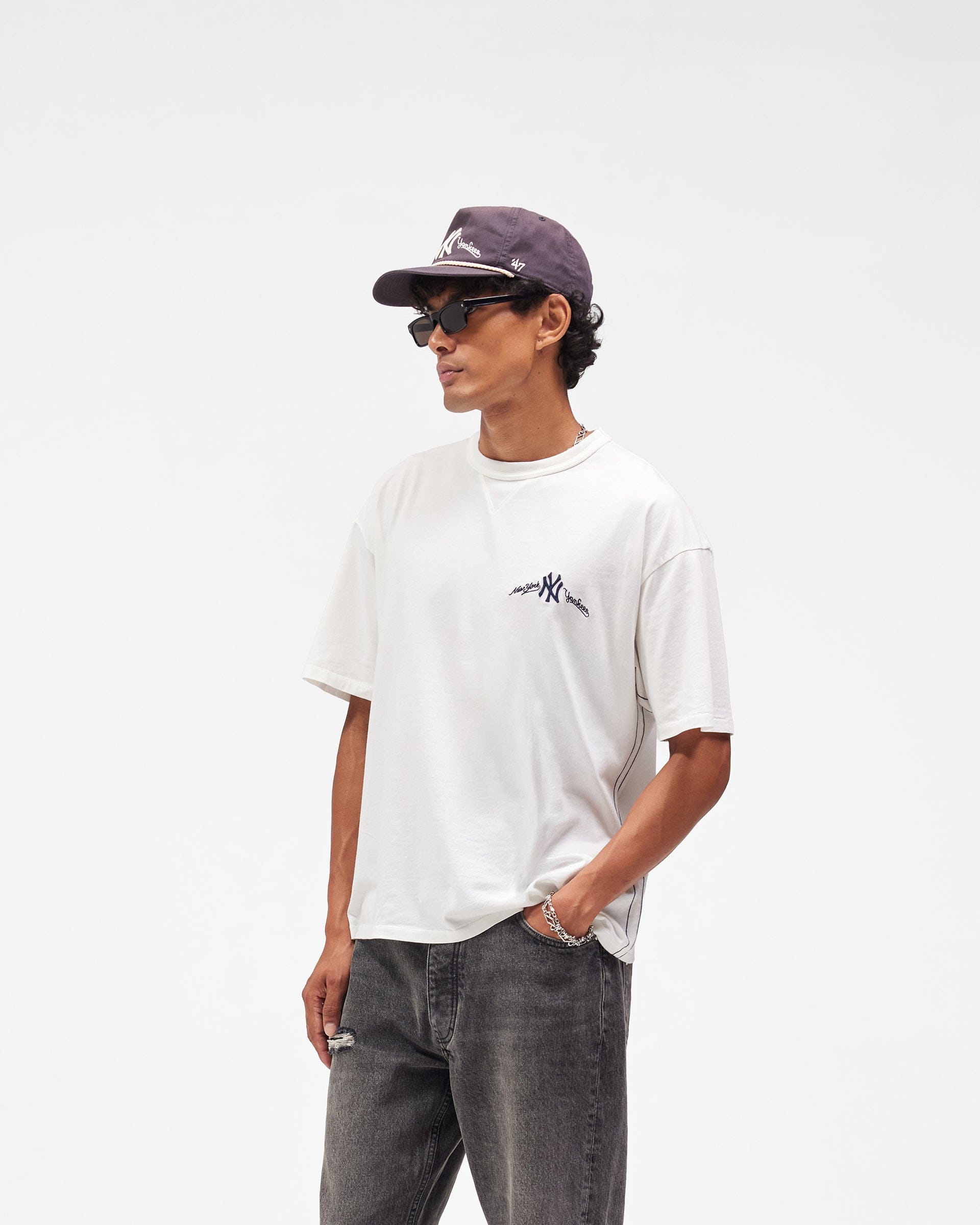 Exclusives New York Yankees x Represent T - Shirt - Flat White