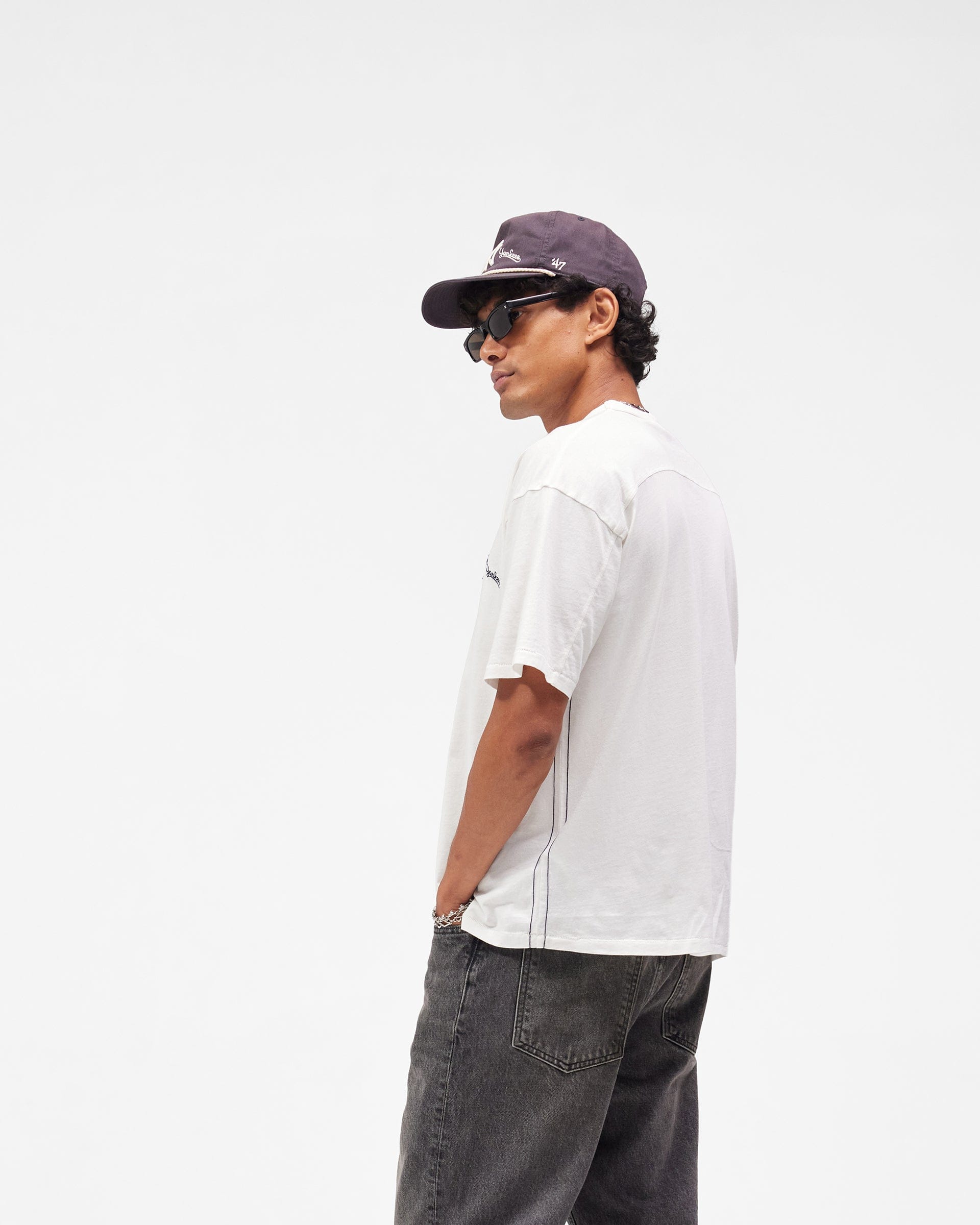 Exclusives New York Yankees x Represent T - Shirt - Flat White