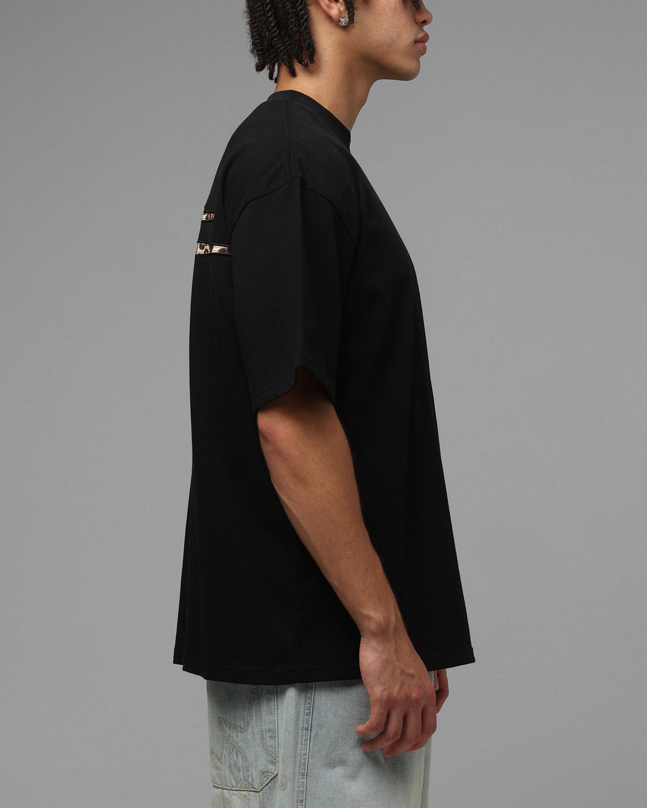 Loiter Hybrid Patch T - Shirt Black