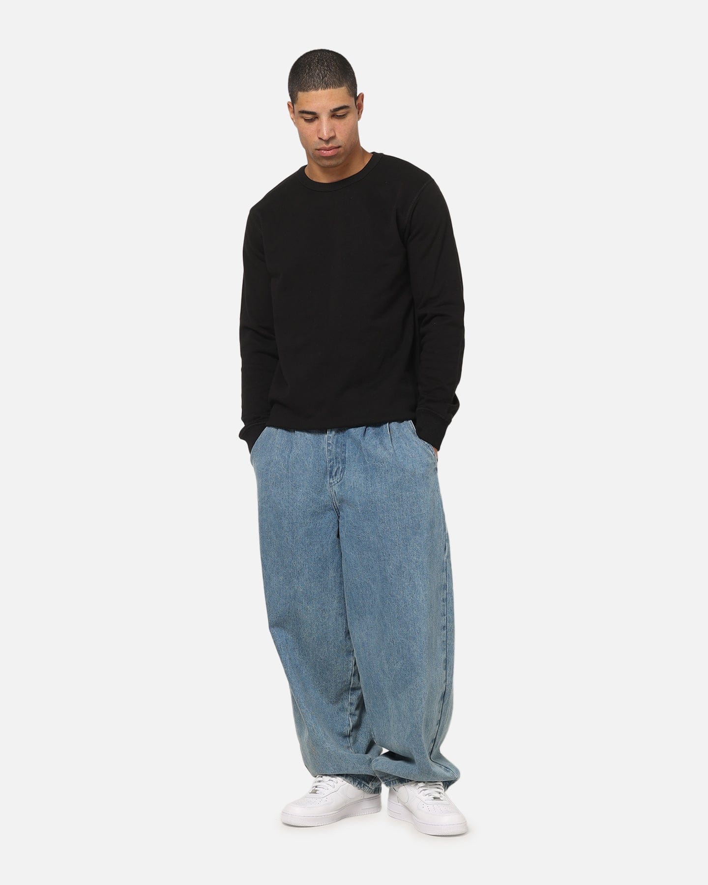 AS Colour 5121 Premium Crewneck Black