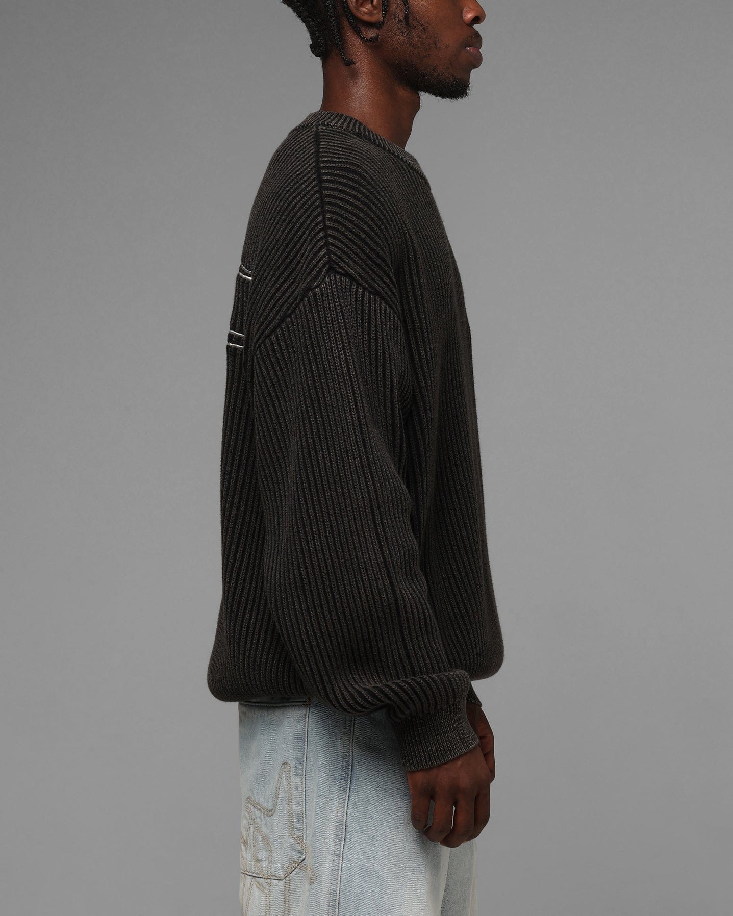 Loiter Star Born Knit Sweater Black