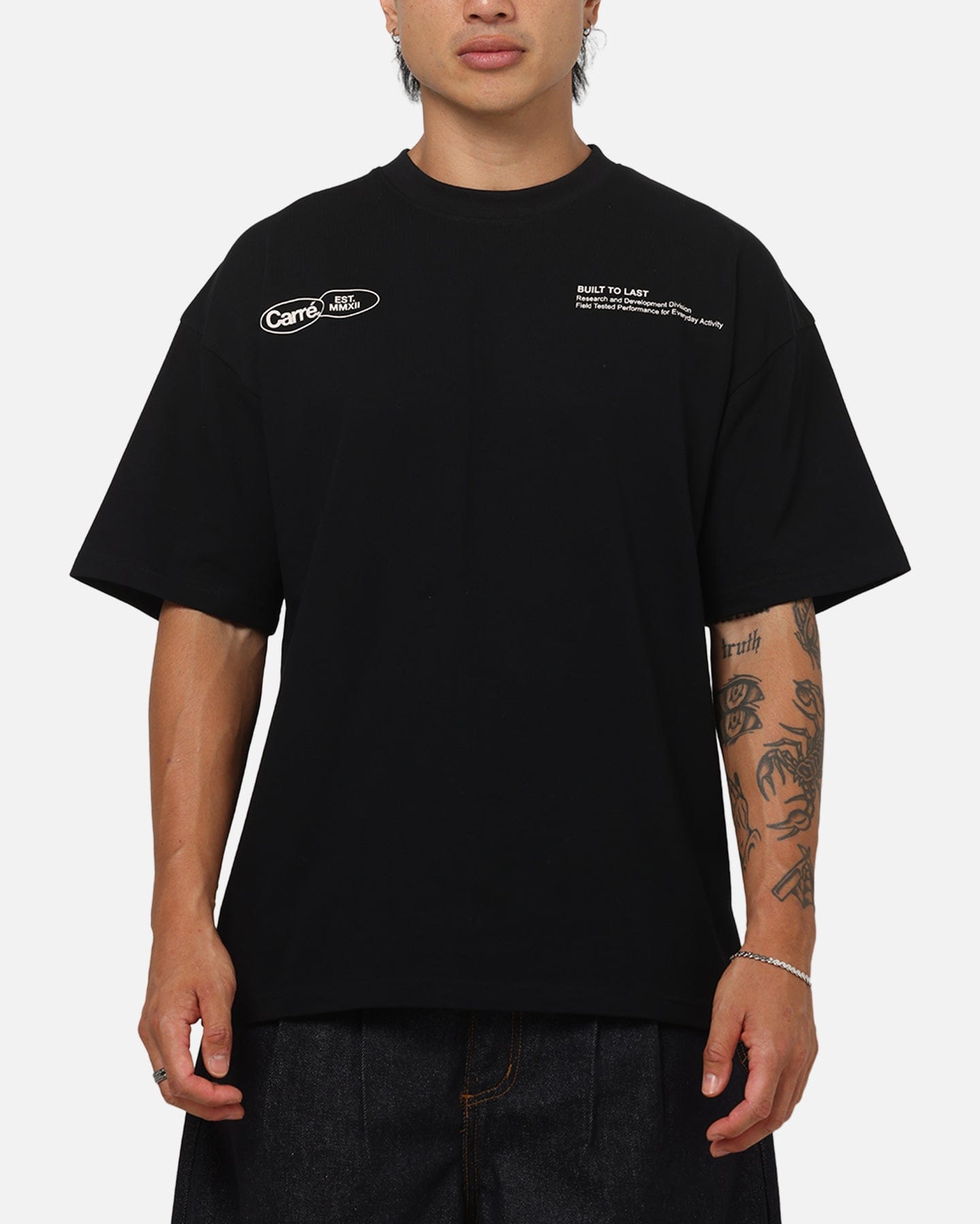 Carre Mmxii T - Shirt Black