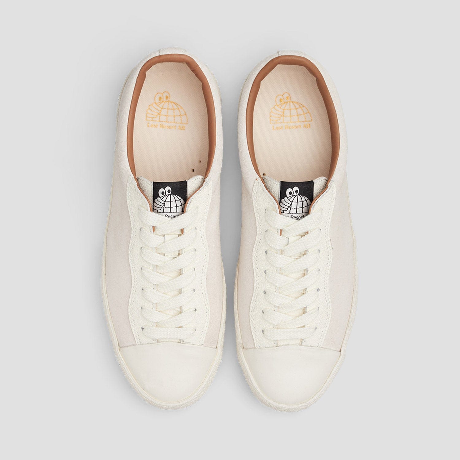 Last Resort AB VM002 LO Cap White / White