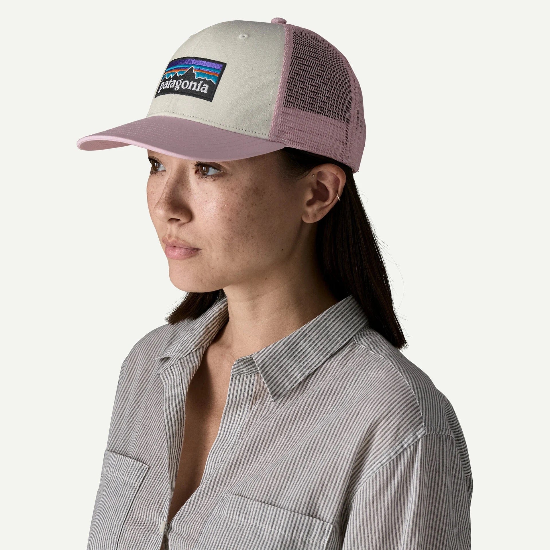 Patagonia P - 6 Logo Trucker Hat - White / Quiet Violet