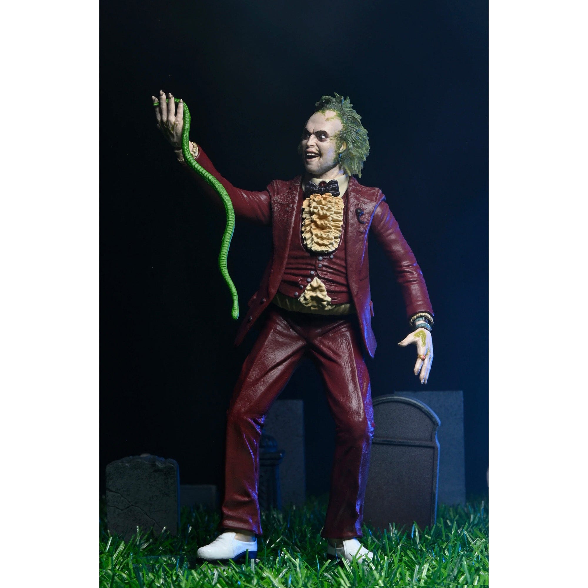 Beetlejuice NECA: Beetlejuice (1988) - Beetlejuice in Red Tux 7" Scale Action Figure