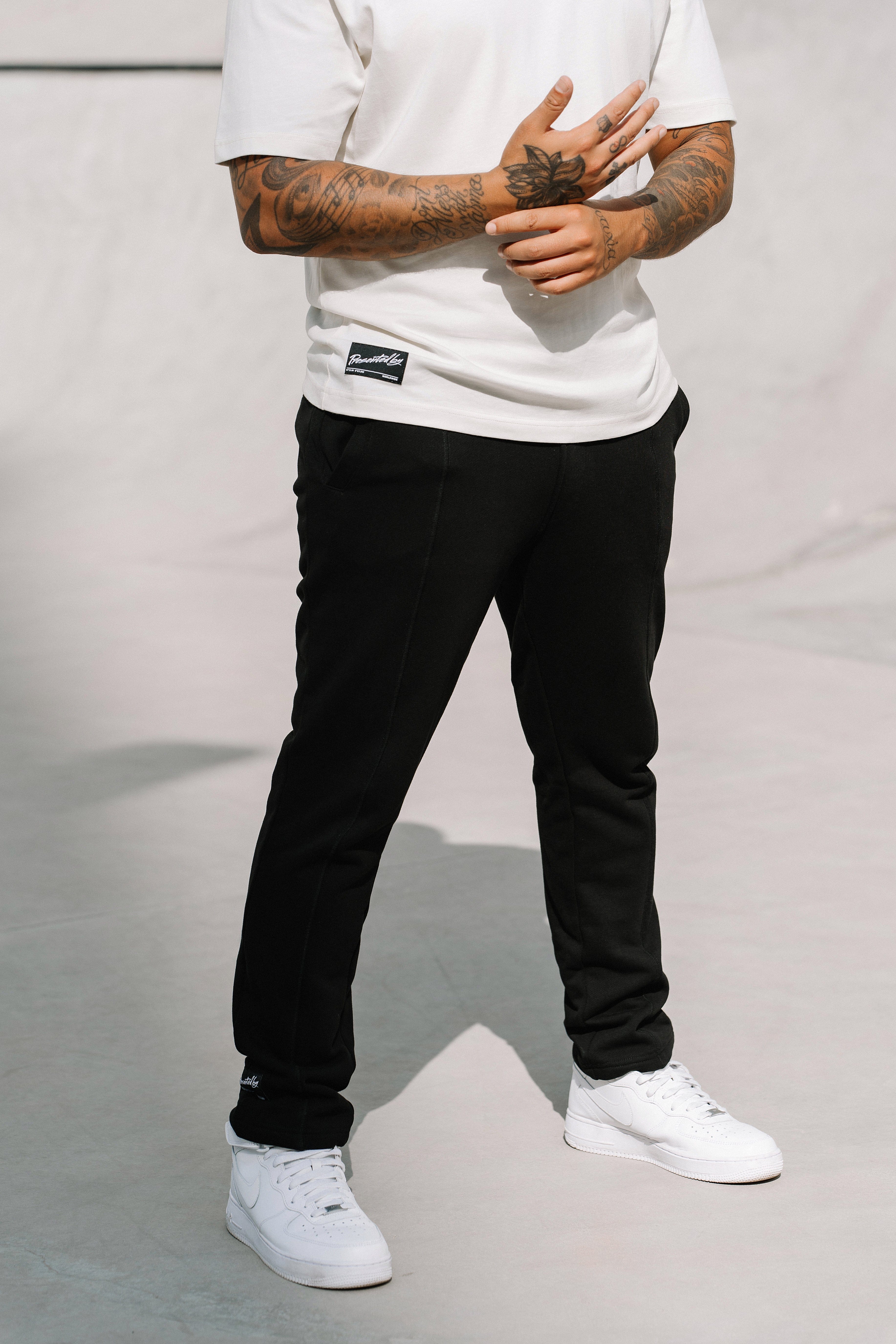 Presentedbyglobal Streamline Jogger - Black