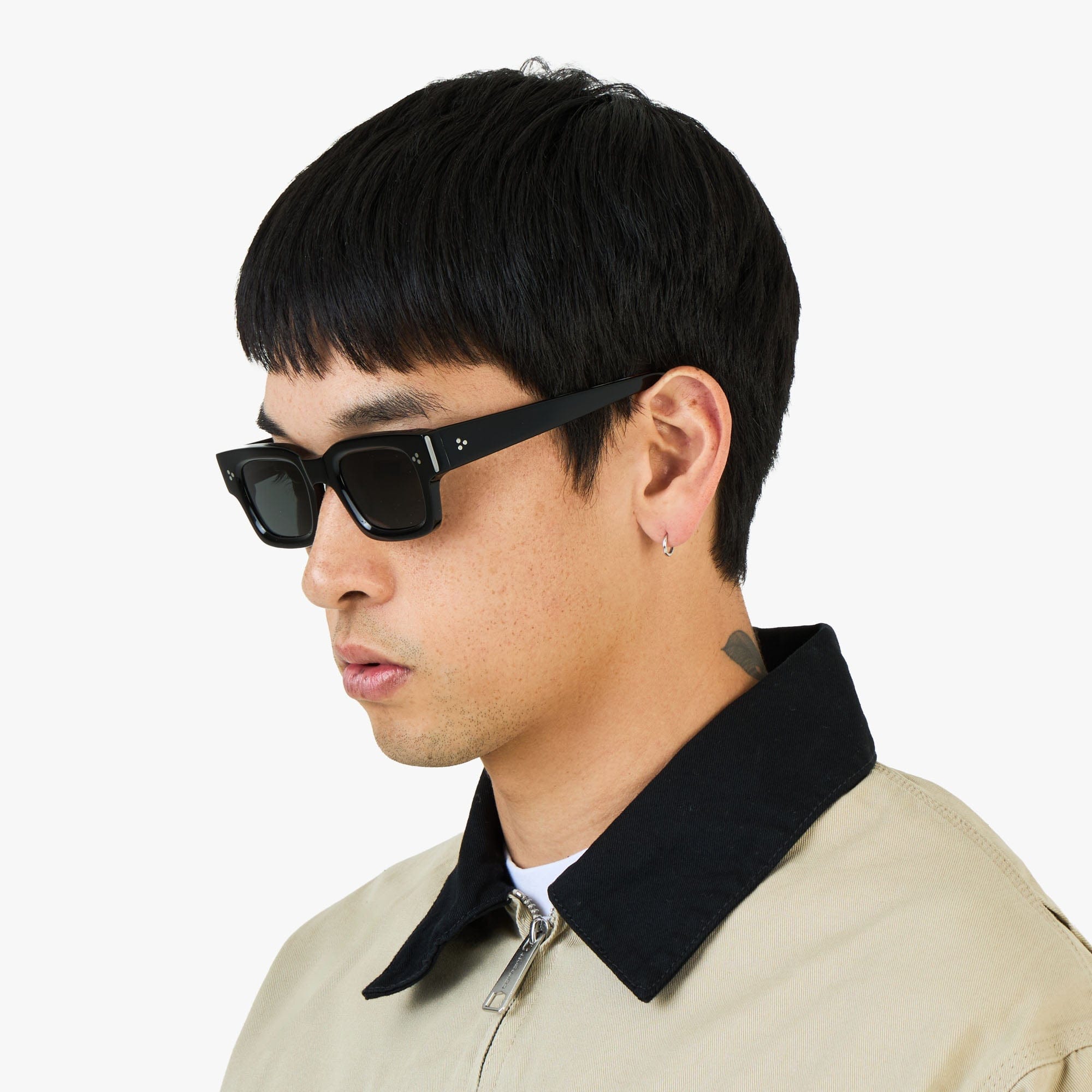 AKILA Syndicate Black / Black