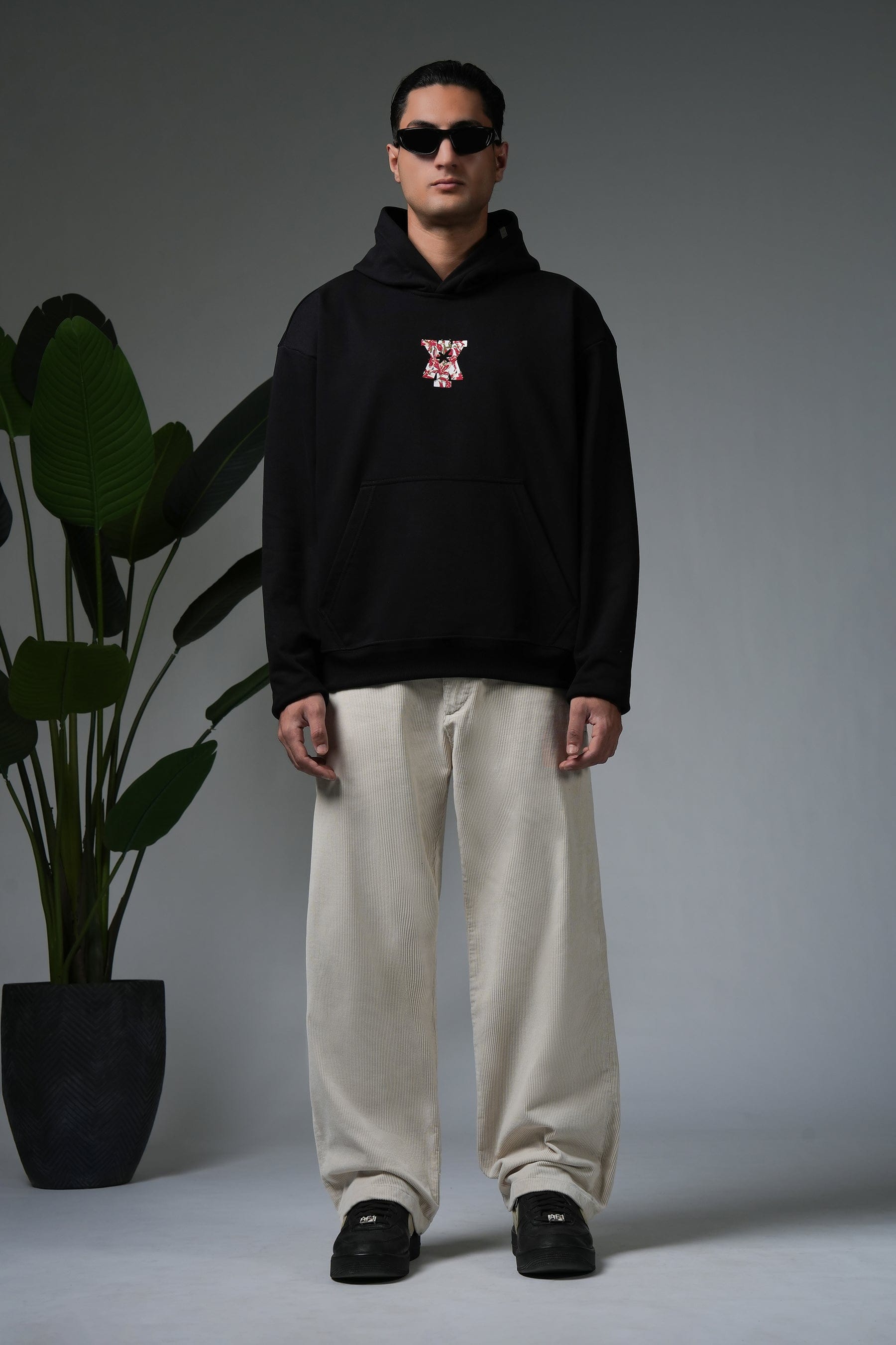 Y*all STUDIO HOURS - HOODIE