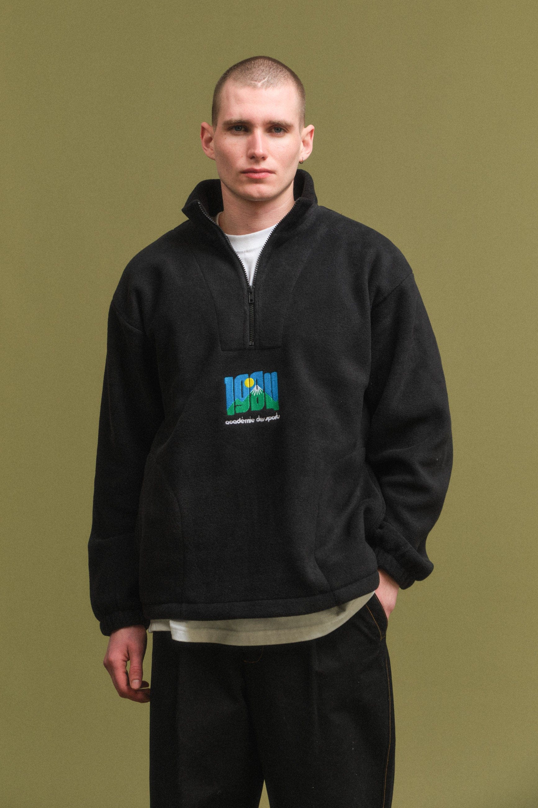 Vice 84 Retro Mountains Embroidered 1/4 Zip Fleece - Black