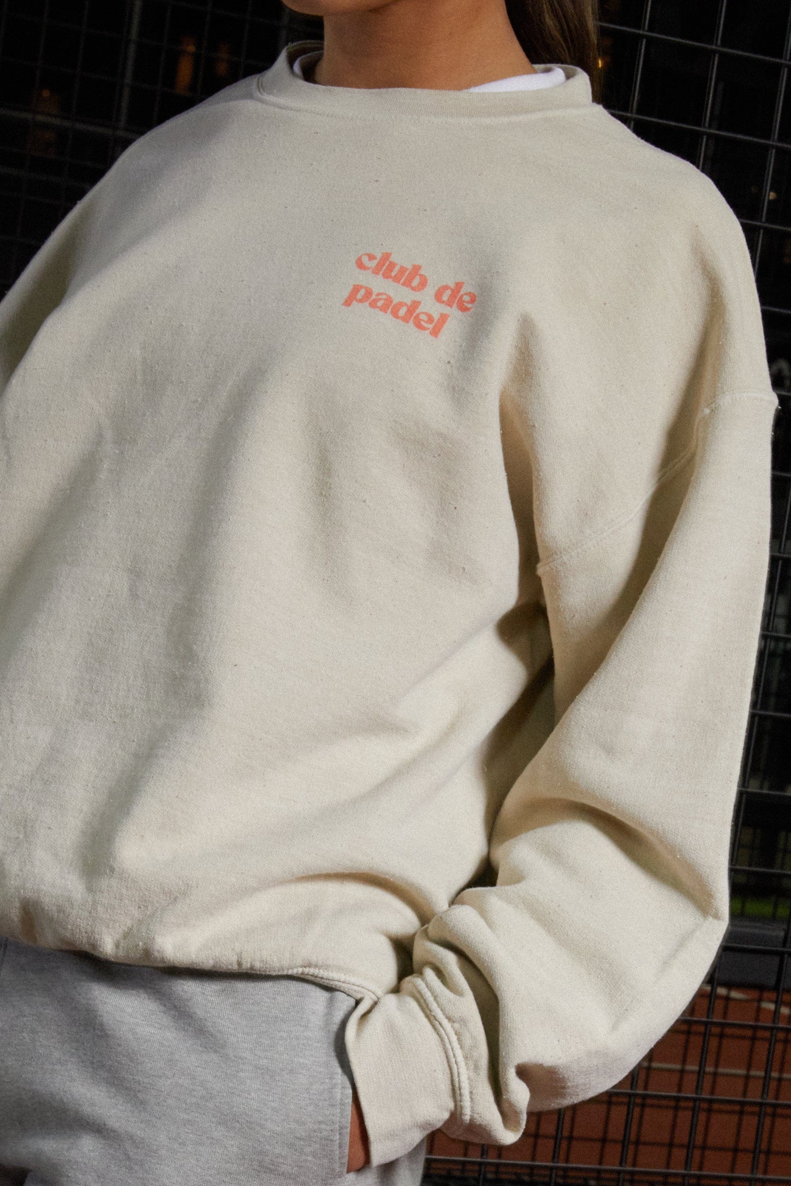 Club de Padel El Martillo 2.0 Vintage Washed Sweater - Cream