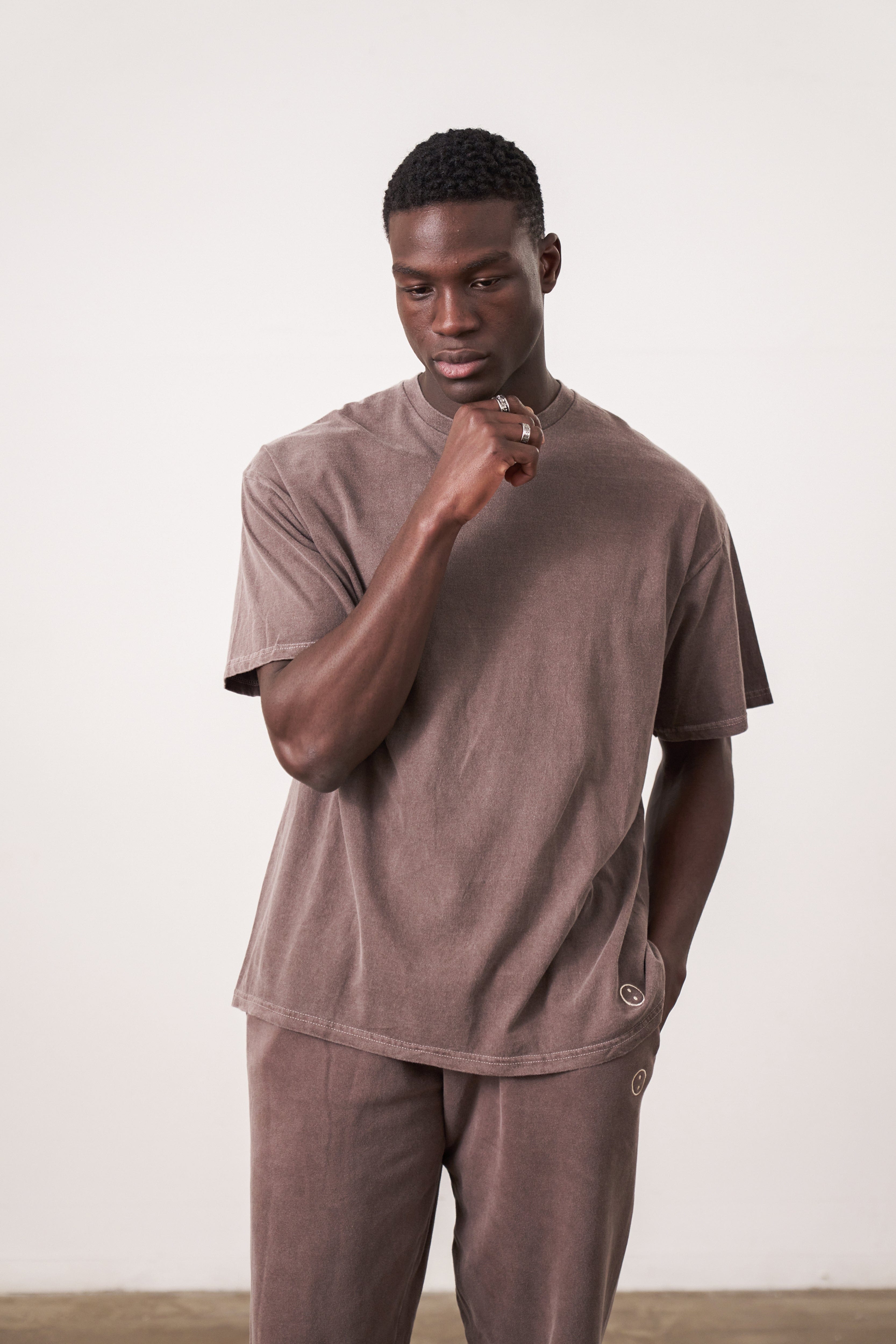 UN:IK Essentials Essentials Vintage Washed T-Shirt - Cocoa