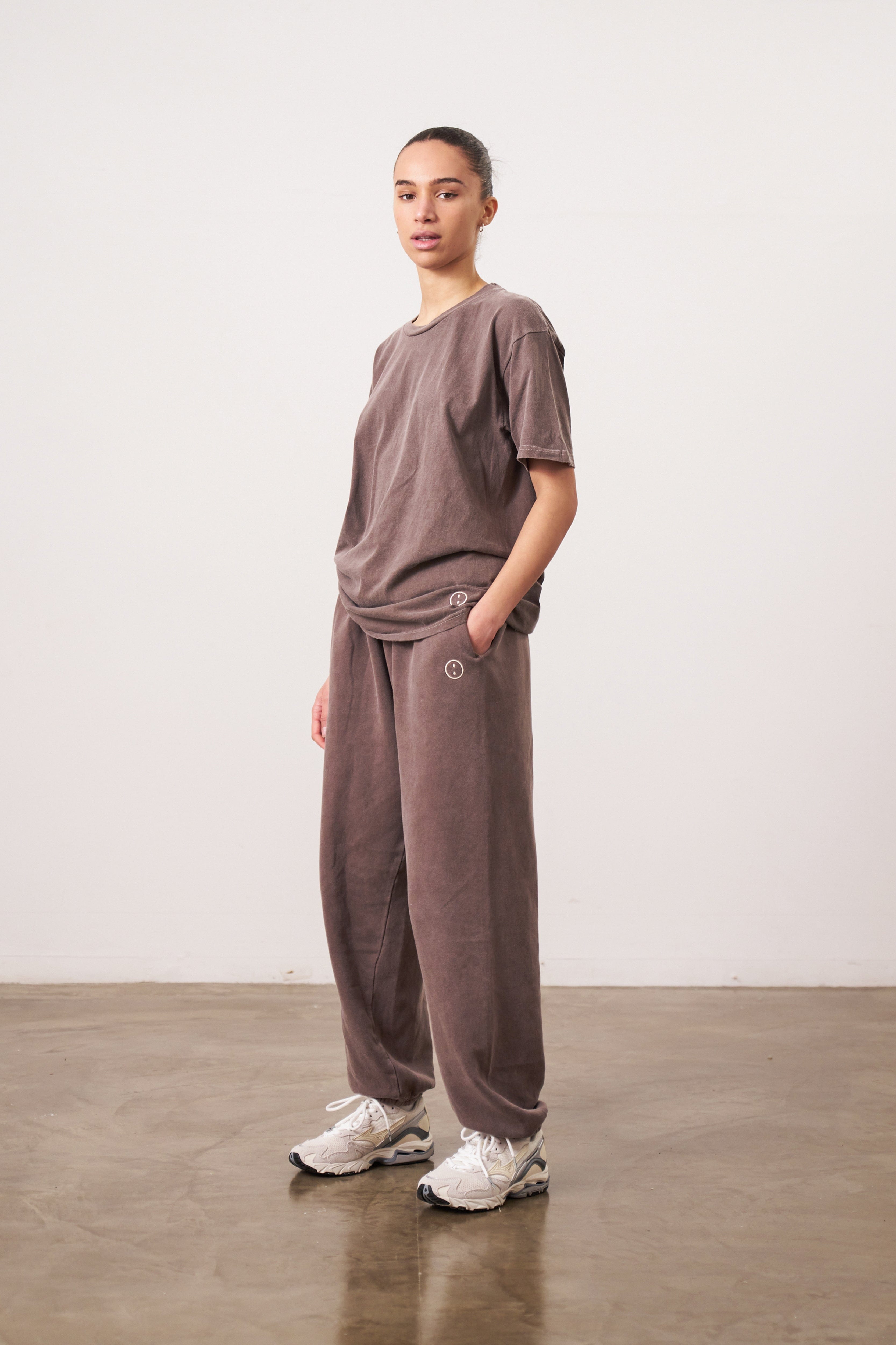 UN:IK Essentials Essentials Vintage Washed T-Shirt - Cocoa