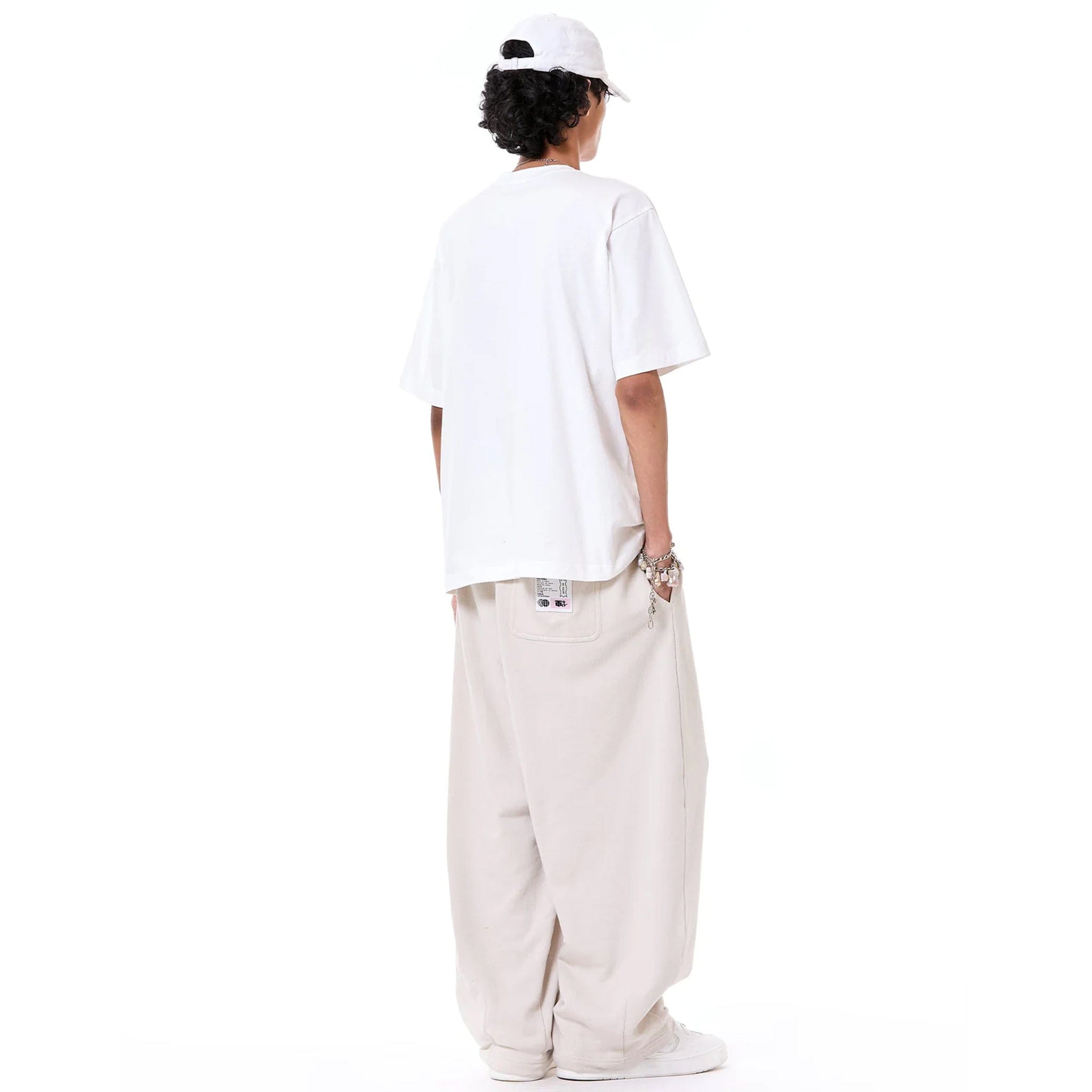 Kapoor 2.O Balloon Face Oversized T-Shirt (White)