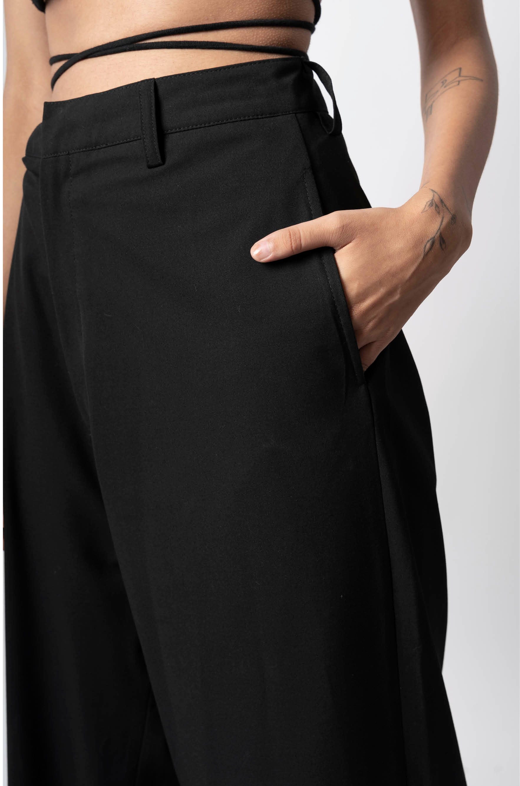 High The New World High Waist Pants