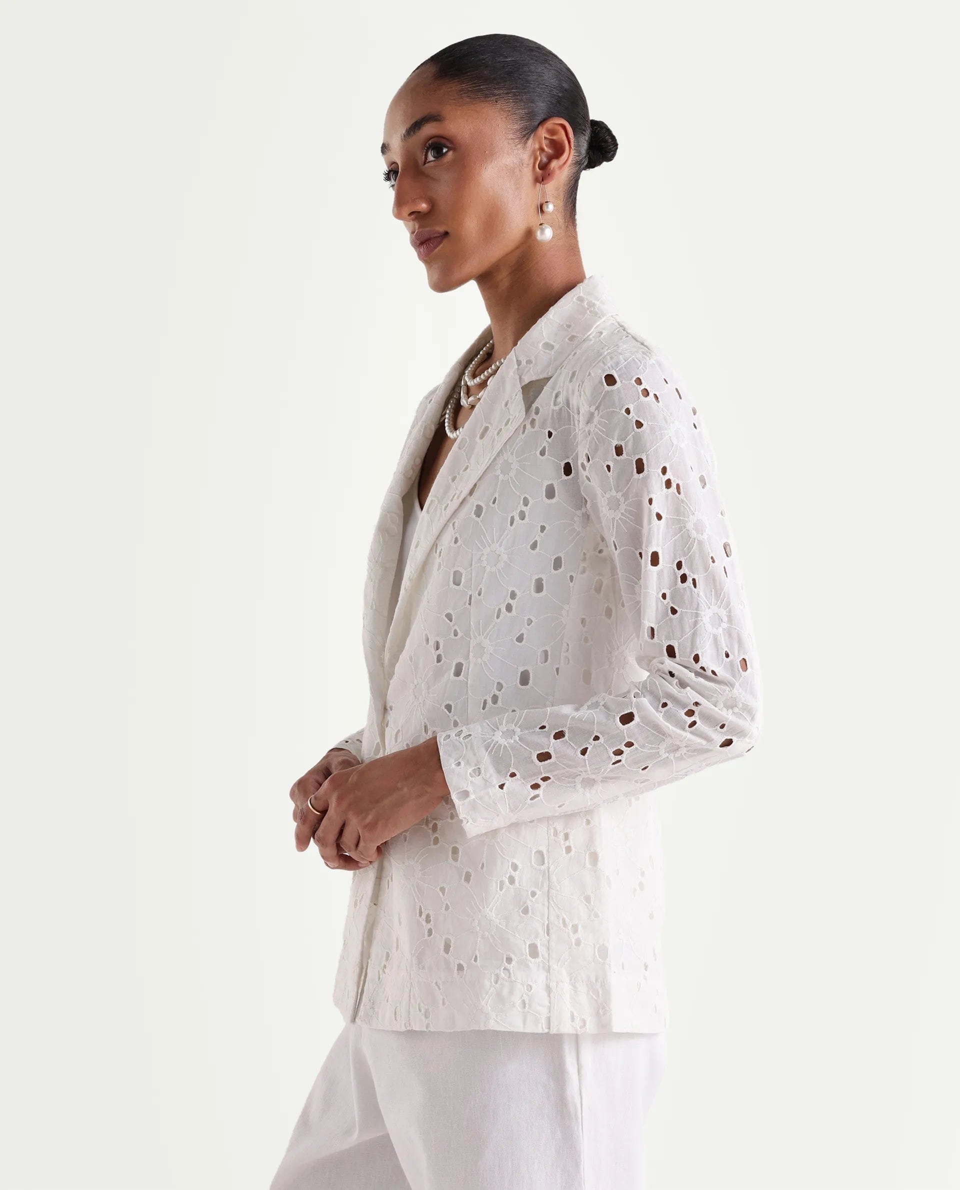 Rareism Women's Rumon Primary White Full Sleeve Lapel Neck Regular Fit Blazer