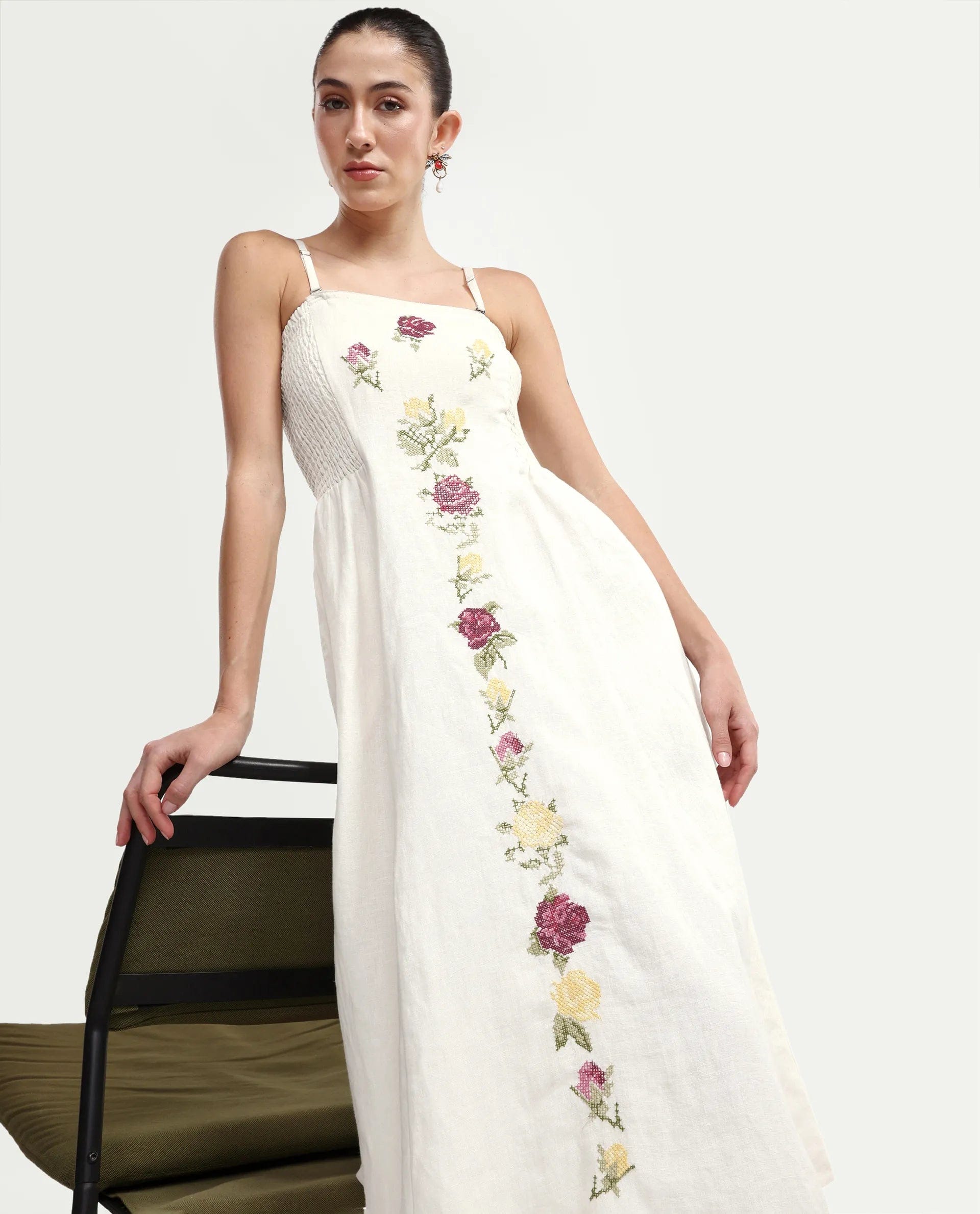 Rareism Women's Treler Light Off - White Linen Tube Neck Fit And Flare Plain Dress