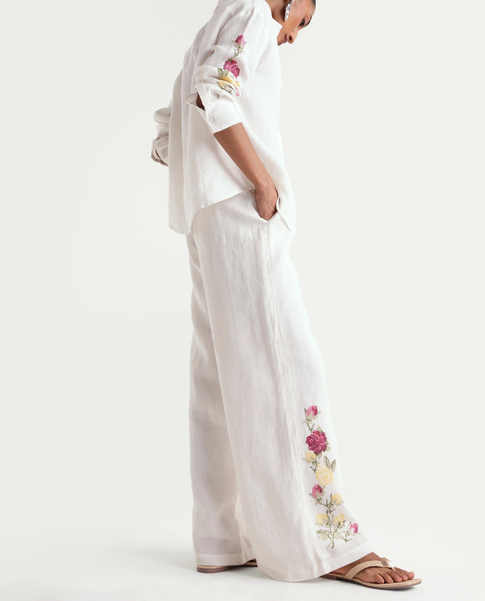 Rareism Women's Taish - B Light Off - White 100% Linen Wide Plain Trouser