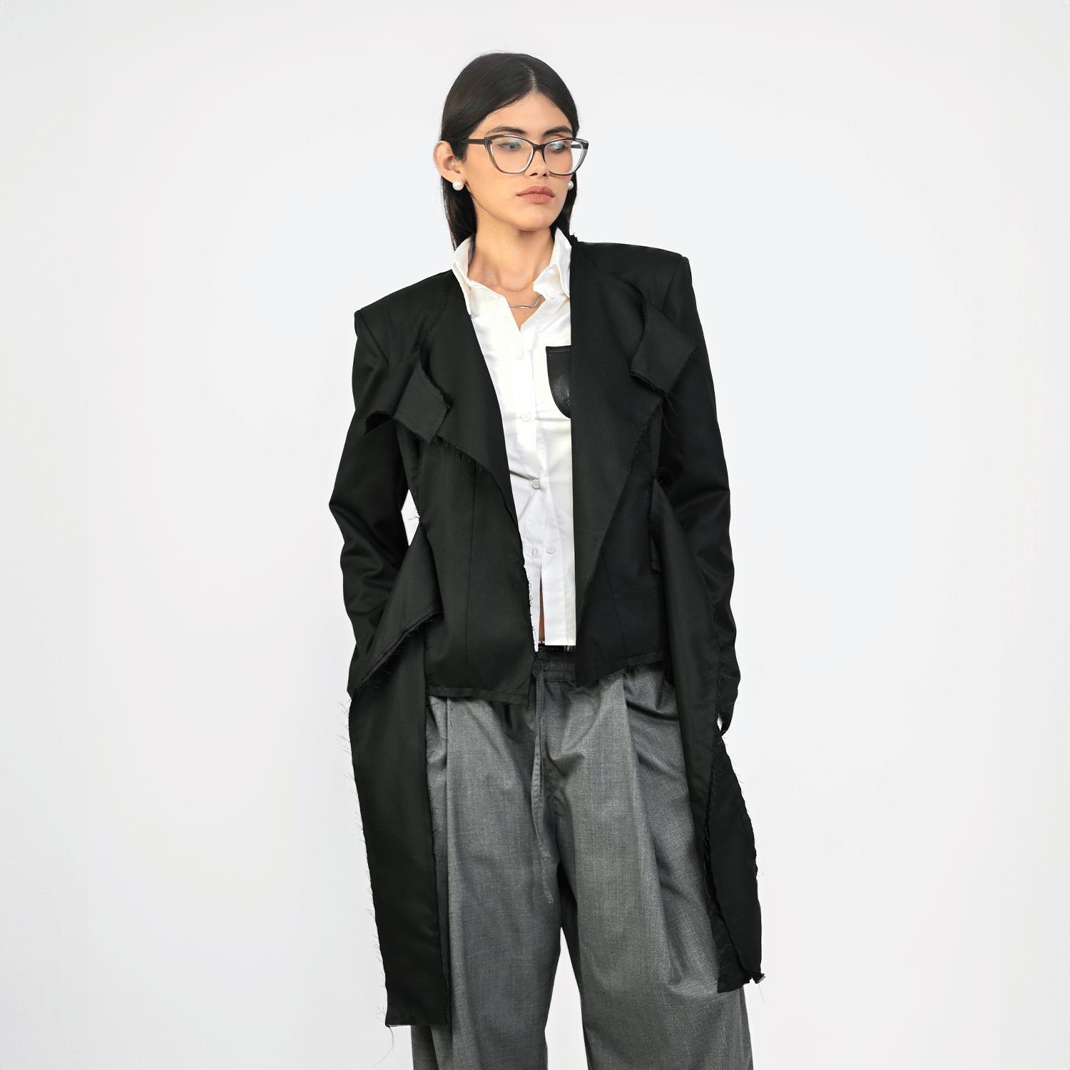HUEMN Cropped deconstructed blazer