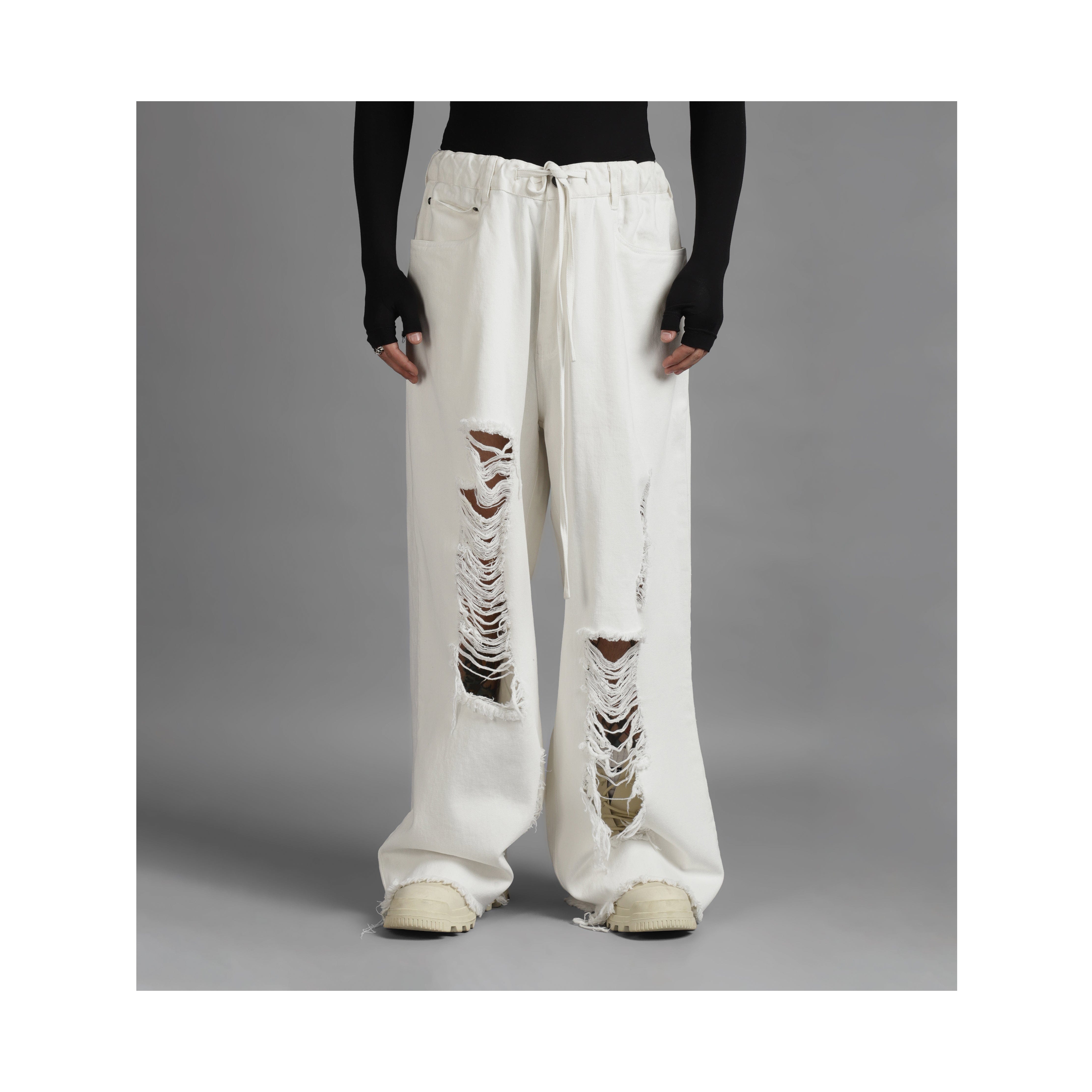 Classic SuperHUEMN Classic Distressed Jeans (White)