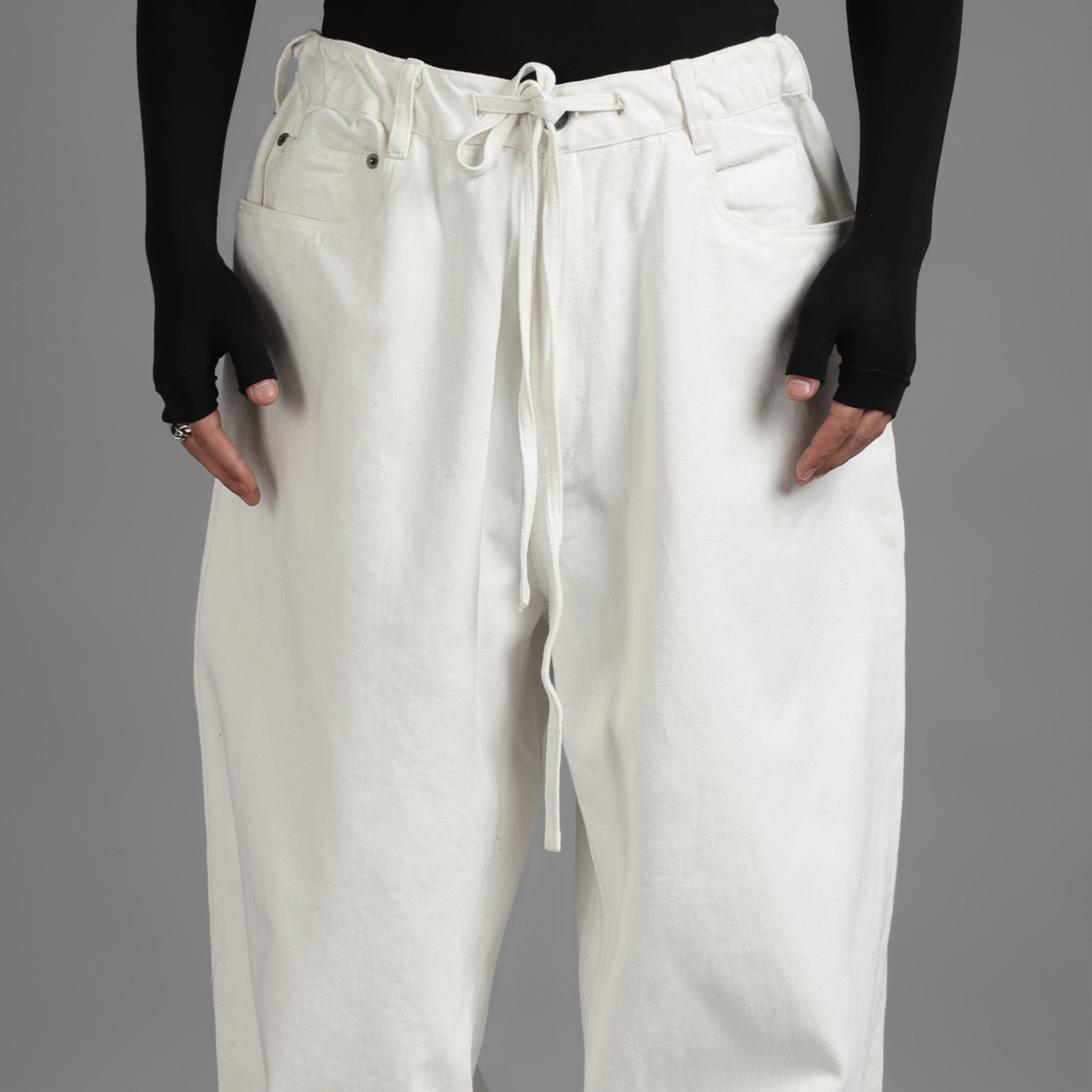 WHITE* SuperHUEMN Wide - legged Jeans (White)