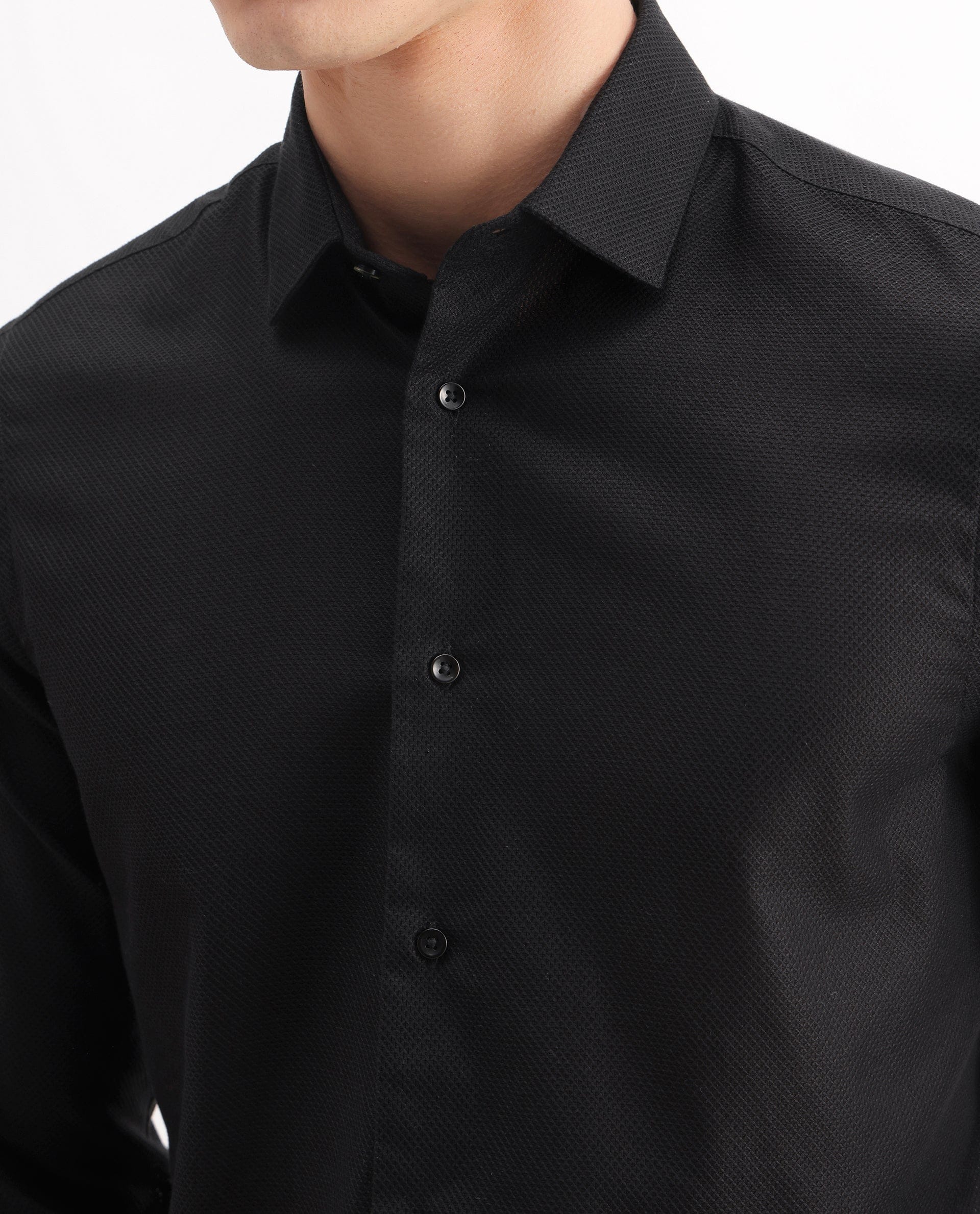 RARE Rabbit Men's Astron 25 Black Cotton Blend Plain Regular Fit Full Sleeve Collared Shirt